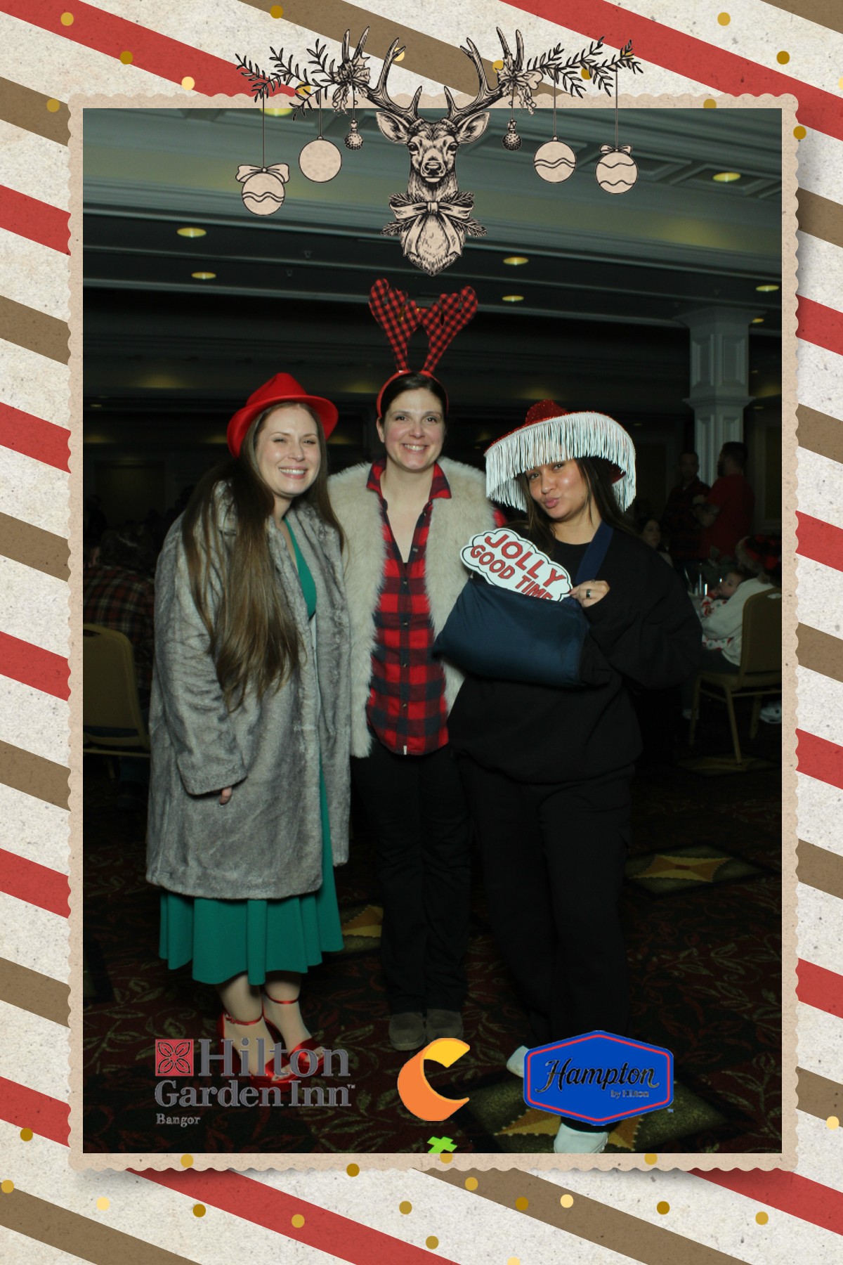 Hilton Garden Inn, Hampton Inn, Comfort Inn Holiday 2025 | View more photos from the event at gallery.mainemagicmirror.com/u/MaineMagicMirror/Hilton-Garden-Inn-Hampton-Inn-Comfort-Inn-Holiday-2025