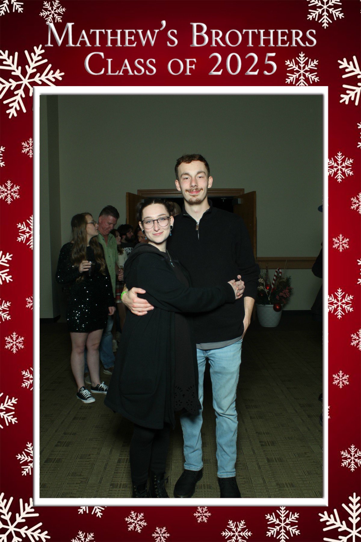 Mathew's Brothers Holiday Party 2025 | View more photos from the event at gallery.mainemagicmirror.com/u/MaineMagicMirror/Mathews-Brothers-Holiday-Party-2025