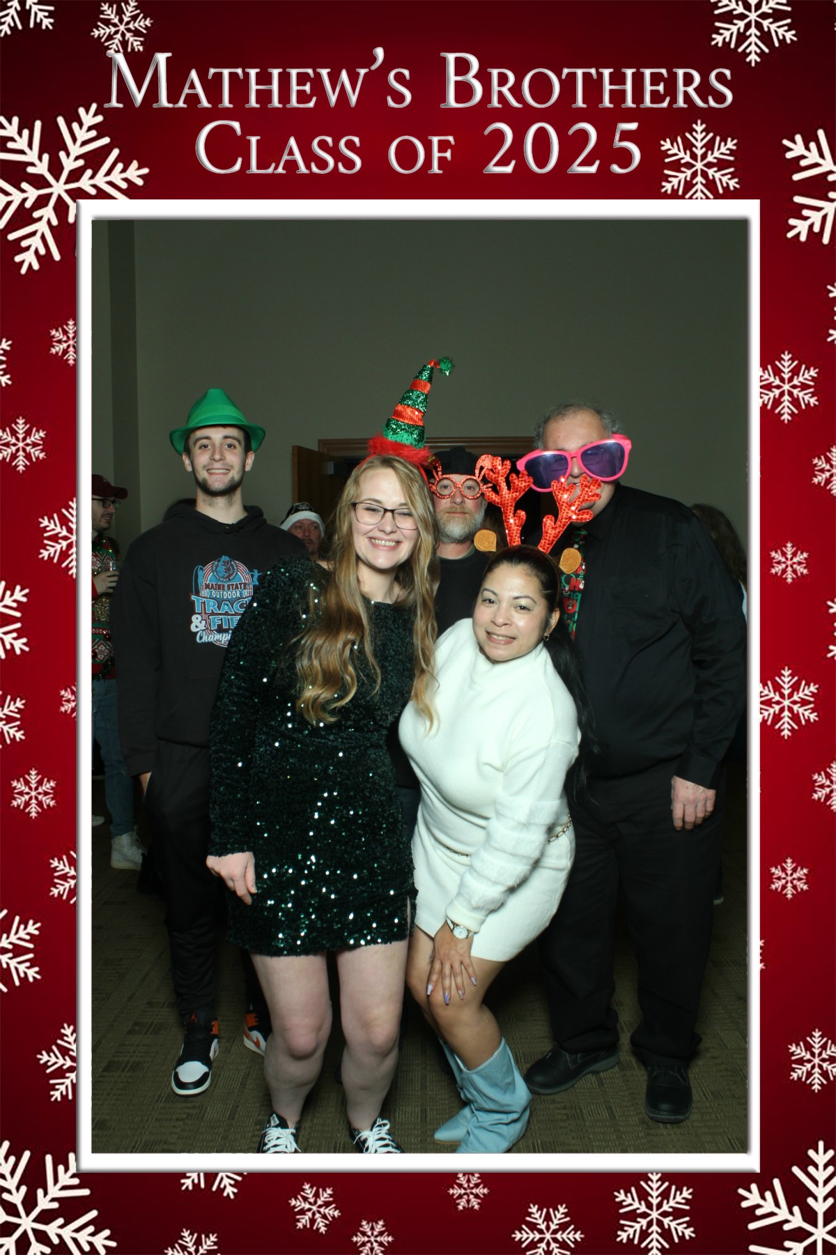 Mathew's Brothers Holiday Party 2025 | View more photos from the event at gallery.mainemagicmirror.com/u/MaineMagicMirror/Mathews-Brothers-Holiday-Party-2025