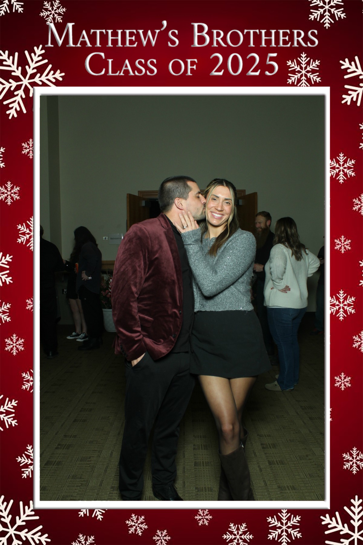 Mathew's Brothers Holiday Party 2025 | View more photos from the event at gallery.mainemagicmirror.com/u/MaineMagicMirror/Mathews-Brothers-Holiday-Party-2025
