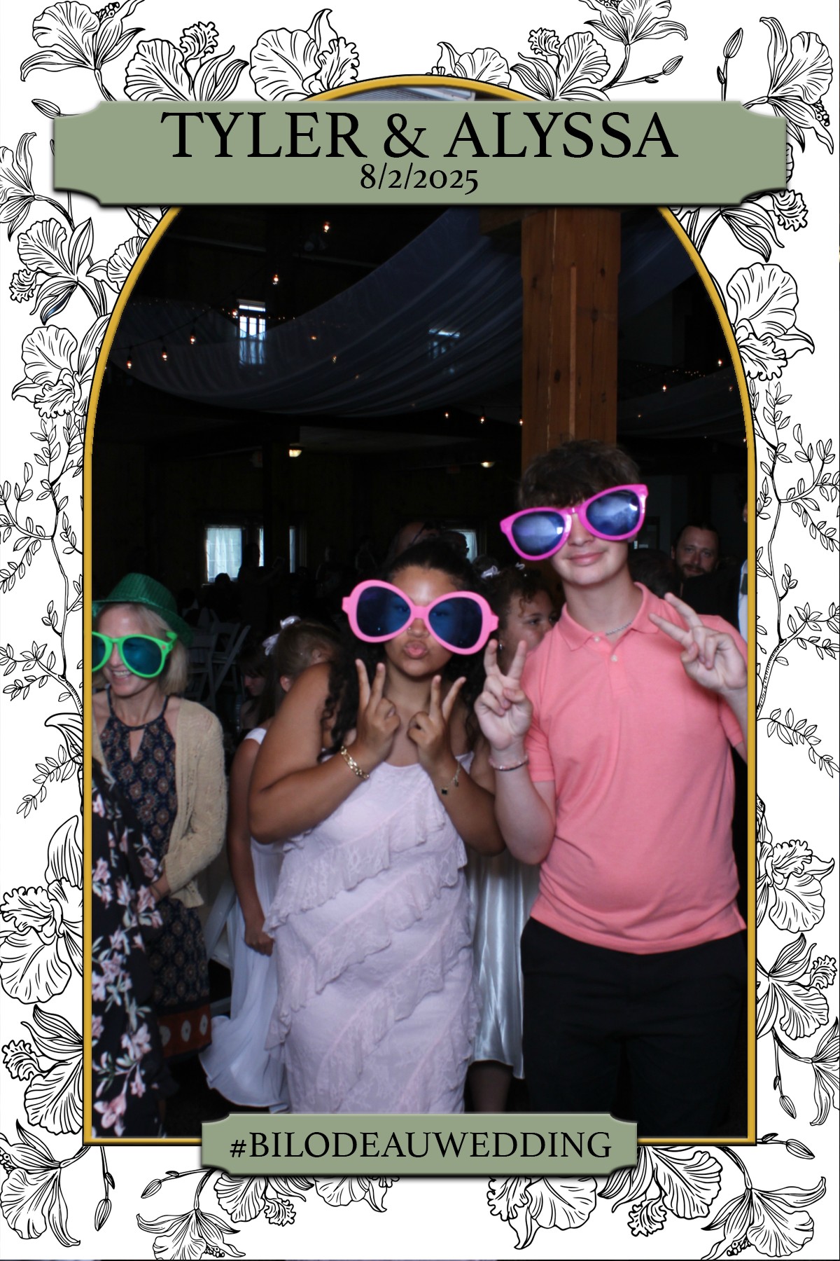 Tyler & Alyssa | View more photos from the event at gallery.mainemagicmirror.com/u/MaineMagicMirror/Tyler-Alyssa