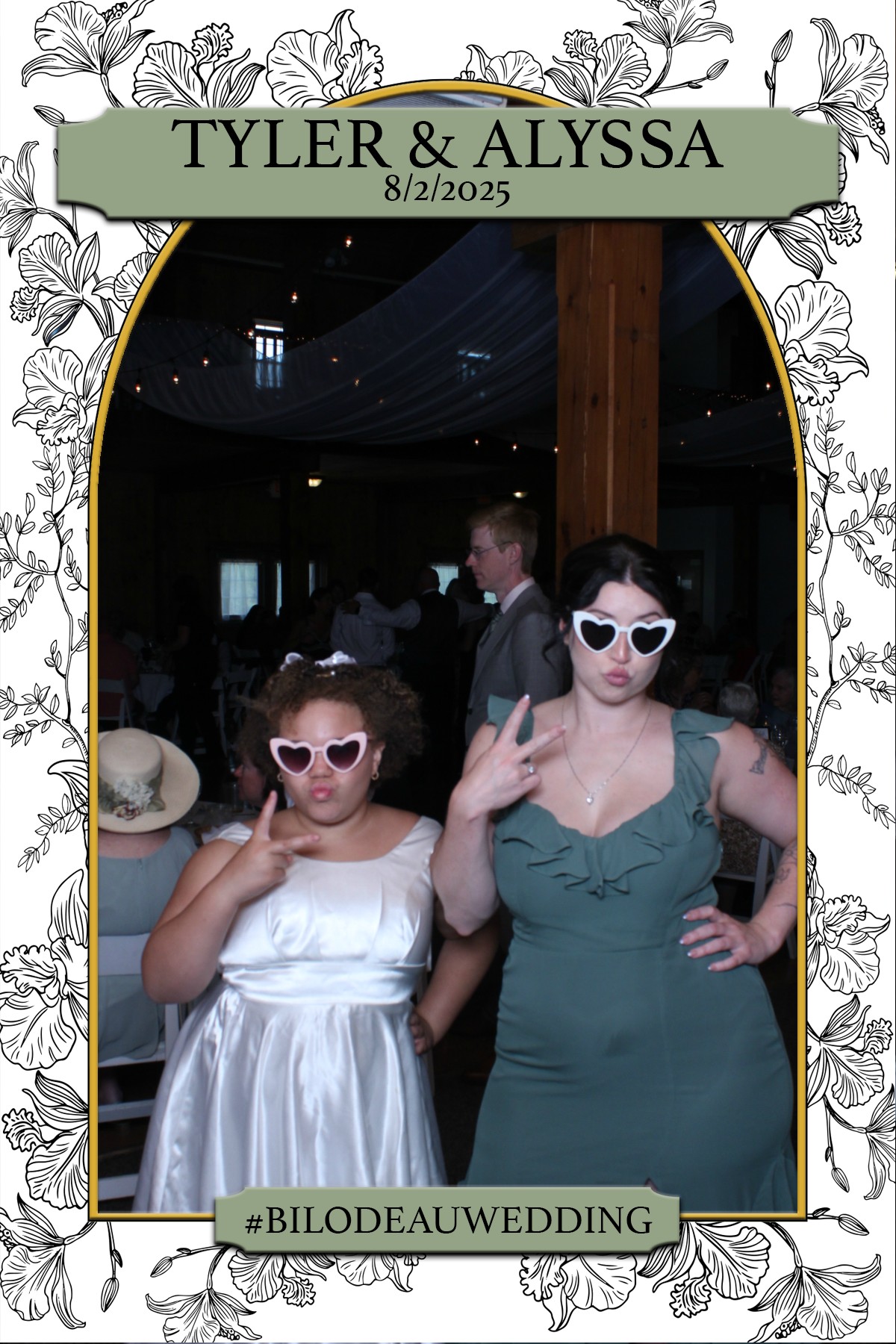 Tyler & Alyssa | View more photos from the event at gallery.mainemagicmirror.com/u/MaineMagicMirror/Tyler-Alyssa