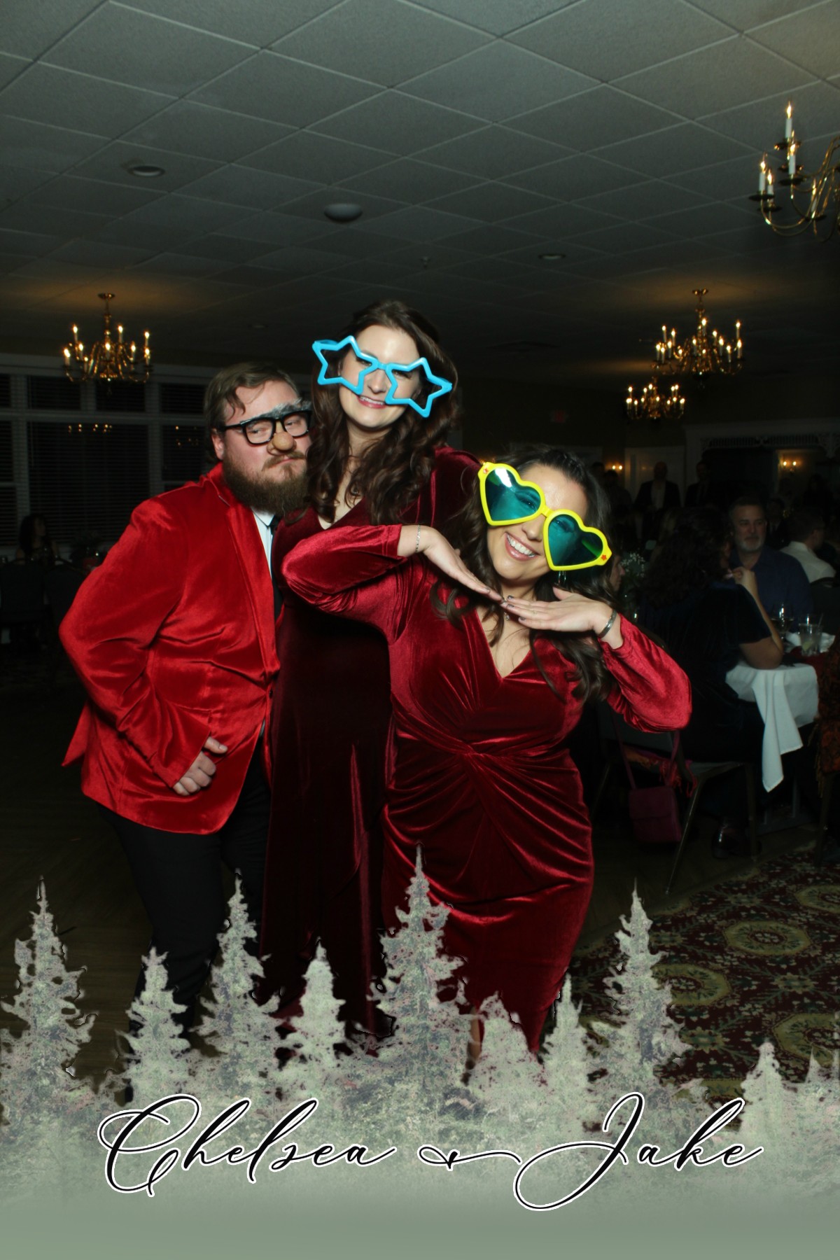 Chelsea & Jake | View more photos from the event at gallery.mainemagicmirror.com/u/MaineMagicMirror/Chelsea-Jake