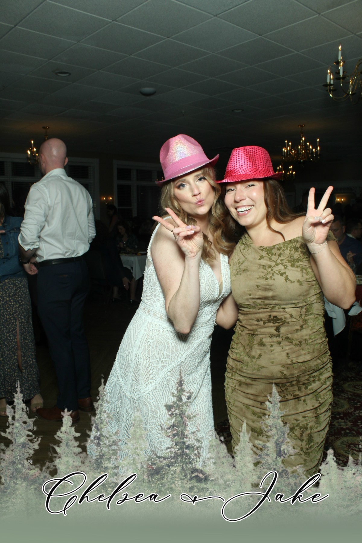 Chelsea & Jake | View more photos from the event at gallery.mainemagicmirror.com/u/MaineMagicMirror/Chelsea-Jake