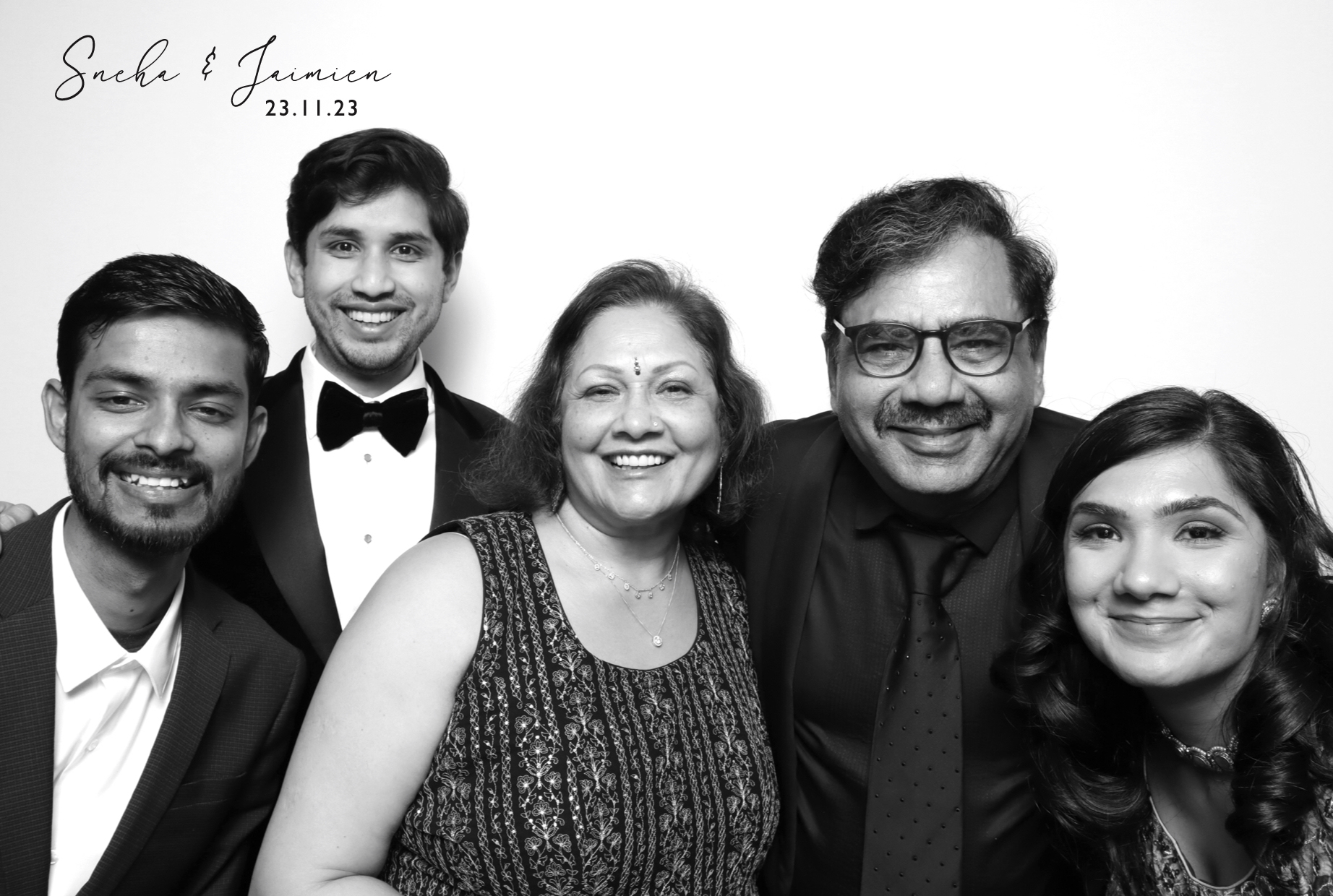Sneha & Jaimien | View more photos from the event at images.mobile-photo-booth.com/u/MobilePhotoBoothUK/Sneha-Jaimien