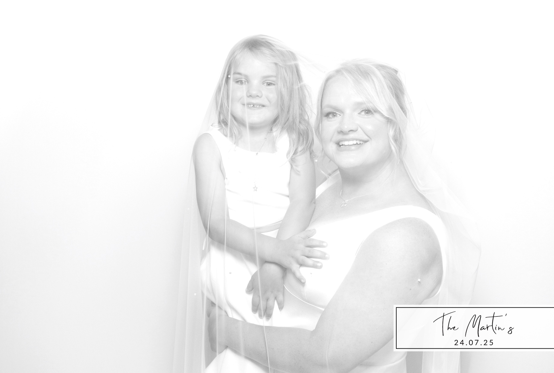 The Martins | View more photos from the event at images.mobile-photo-booth.com/u/MobilePhotoBoothUK/The-Martins