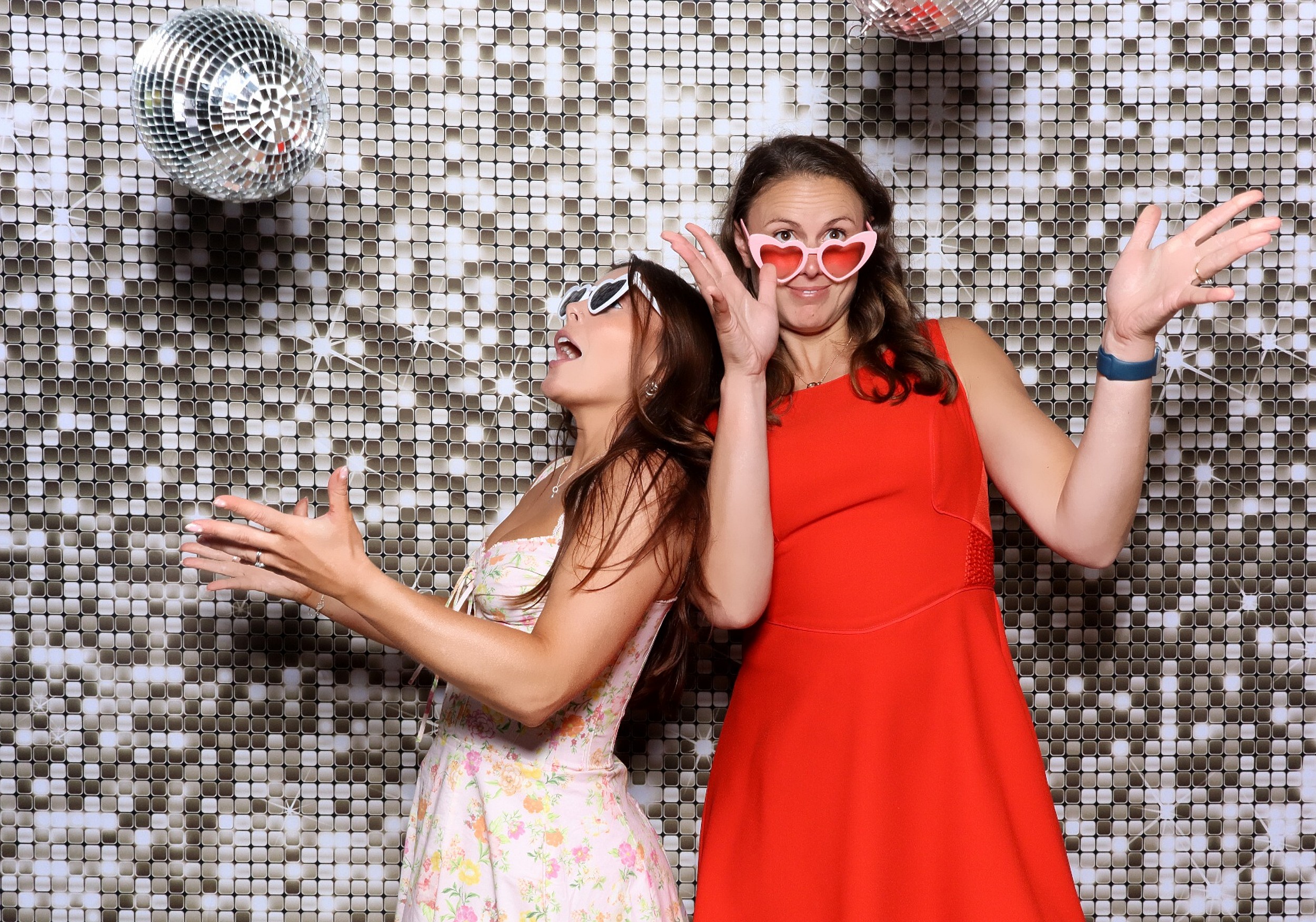 Eloise & Sam | View more photos from the event at v1.boothgallery.com/u/MooMuu-Photo-Booths/Eloise-Sam