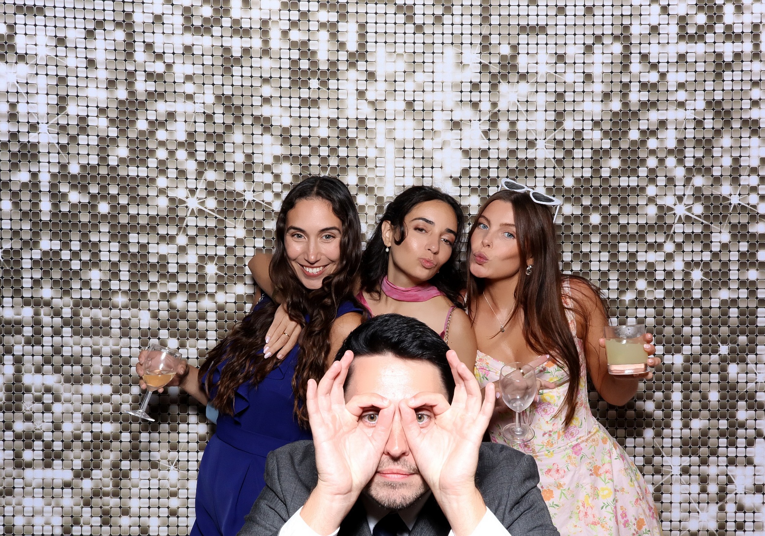 Eloise & Sam | View more photos from the event at v1.boothgallery.com/u/MooMuu-Photo-Booths/Eloise-Sam