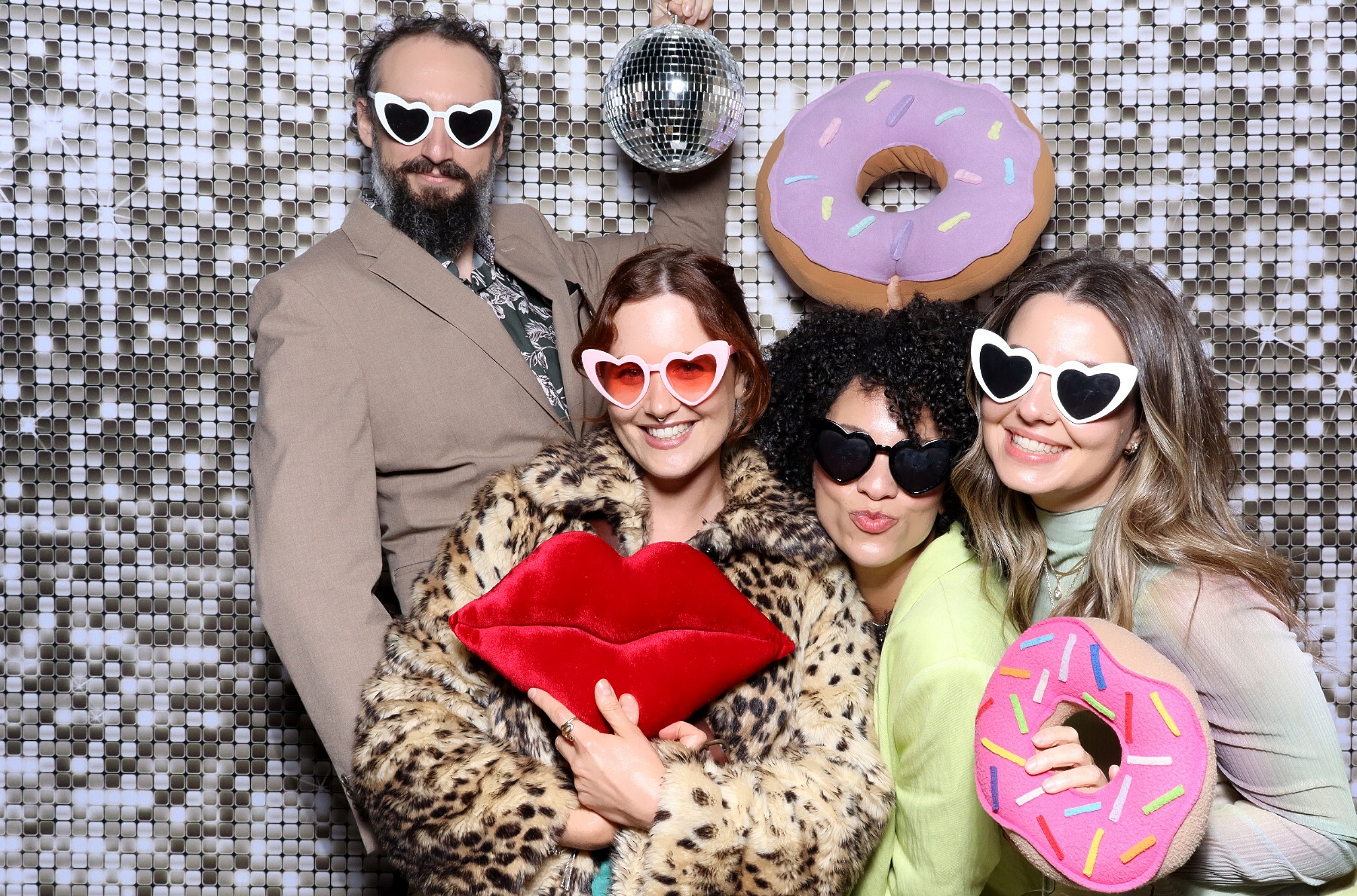 Eloise & Sam | View more photos from the event at v1.boothgallery.com/u/MooMuu-Photo-Booths/Eloise-Sam