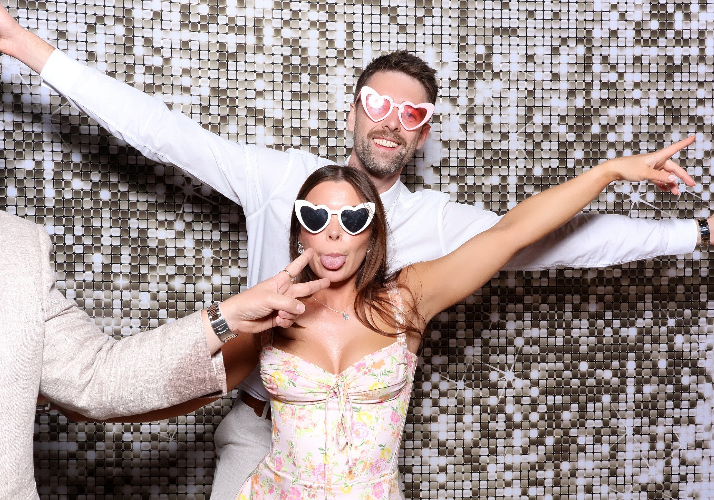 Eloise & Sam | View more photos from the event at v1.boothgallery.com/u/MooMuu-Photo-Booths/Eloise-Sam
