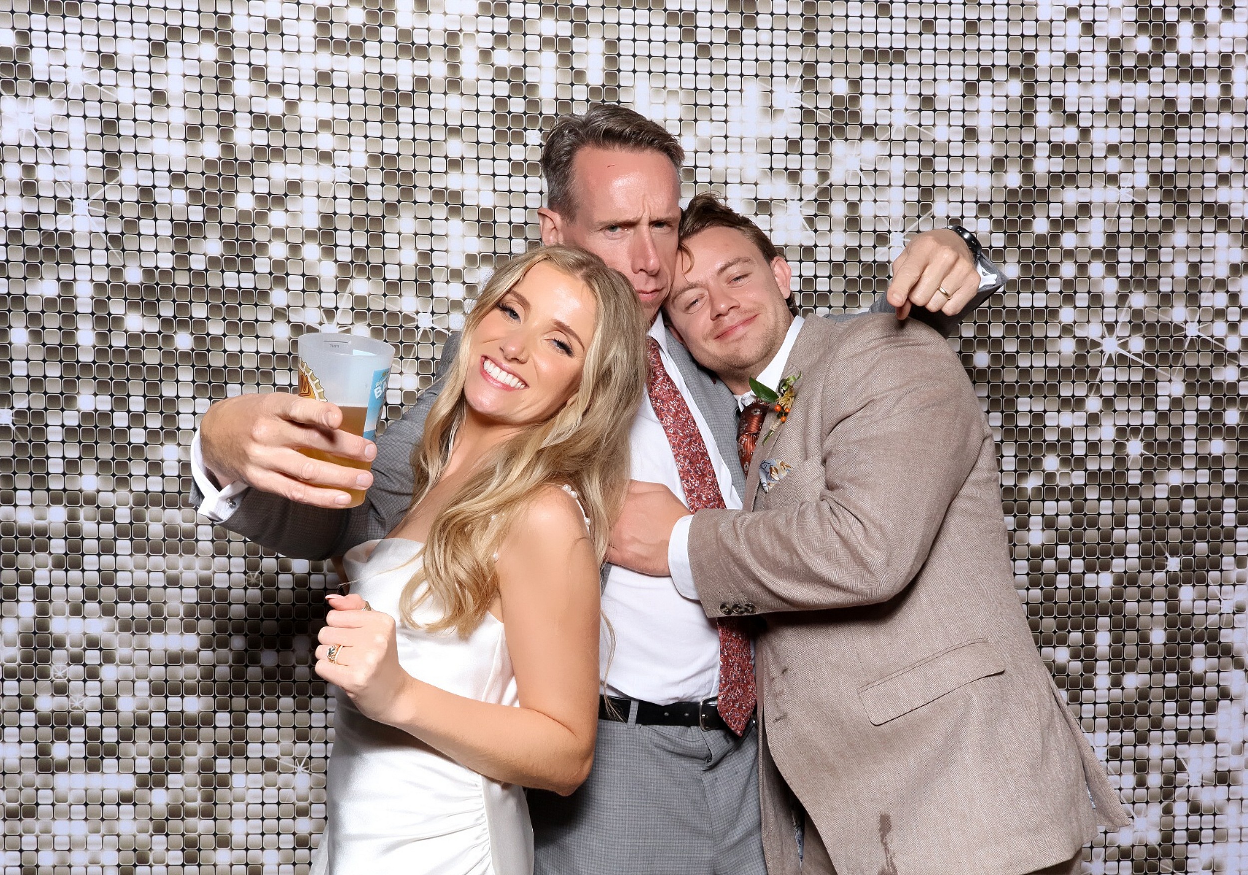 Eloise & Sam | View more photos from the event at v1.boothgallery.com/u/MooMuu-Photo-Booths/Eloise-Sam
