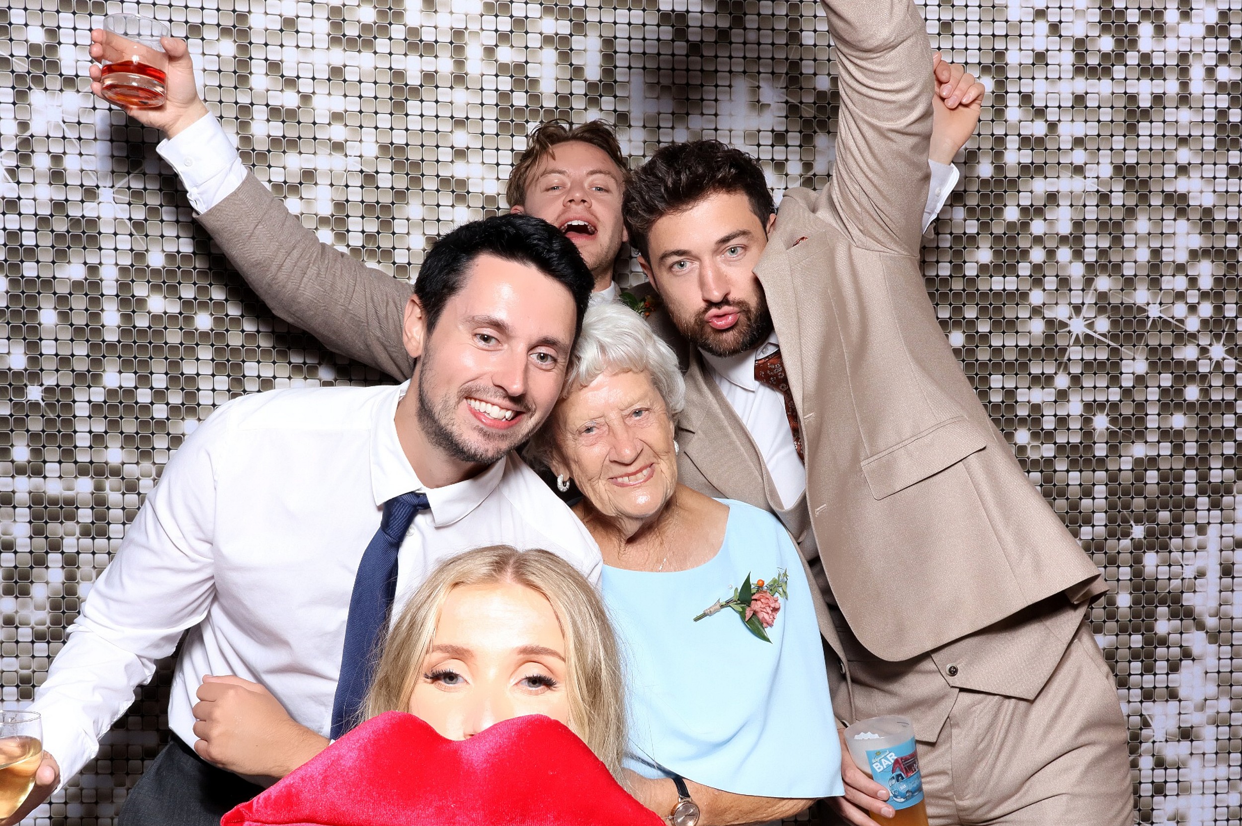 Eloise & Sam | View more photos from the event at v1.boothgallery.com/u/MooMuu-Photo-Booths/Eloise-Sam