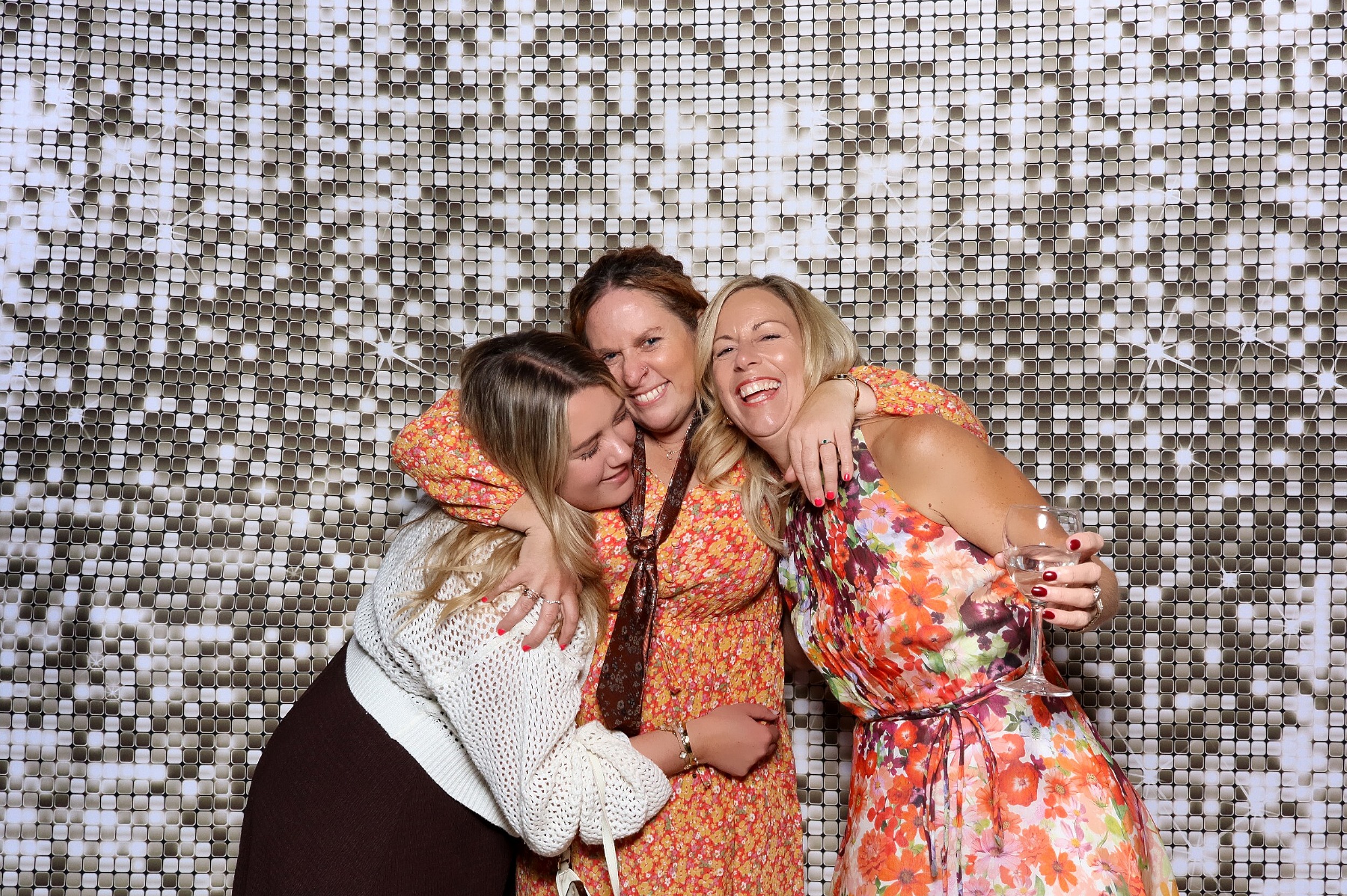 Eloise & Sam | View more photos from the event at v1.boothgallery.com/u/MooMuu-Photo-Booths/Eloise-Sam