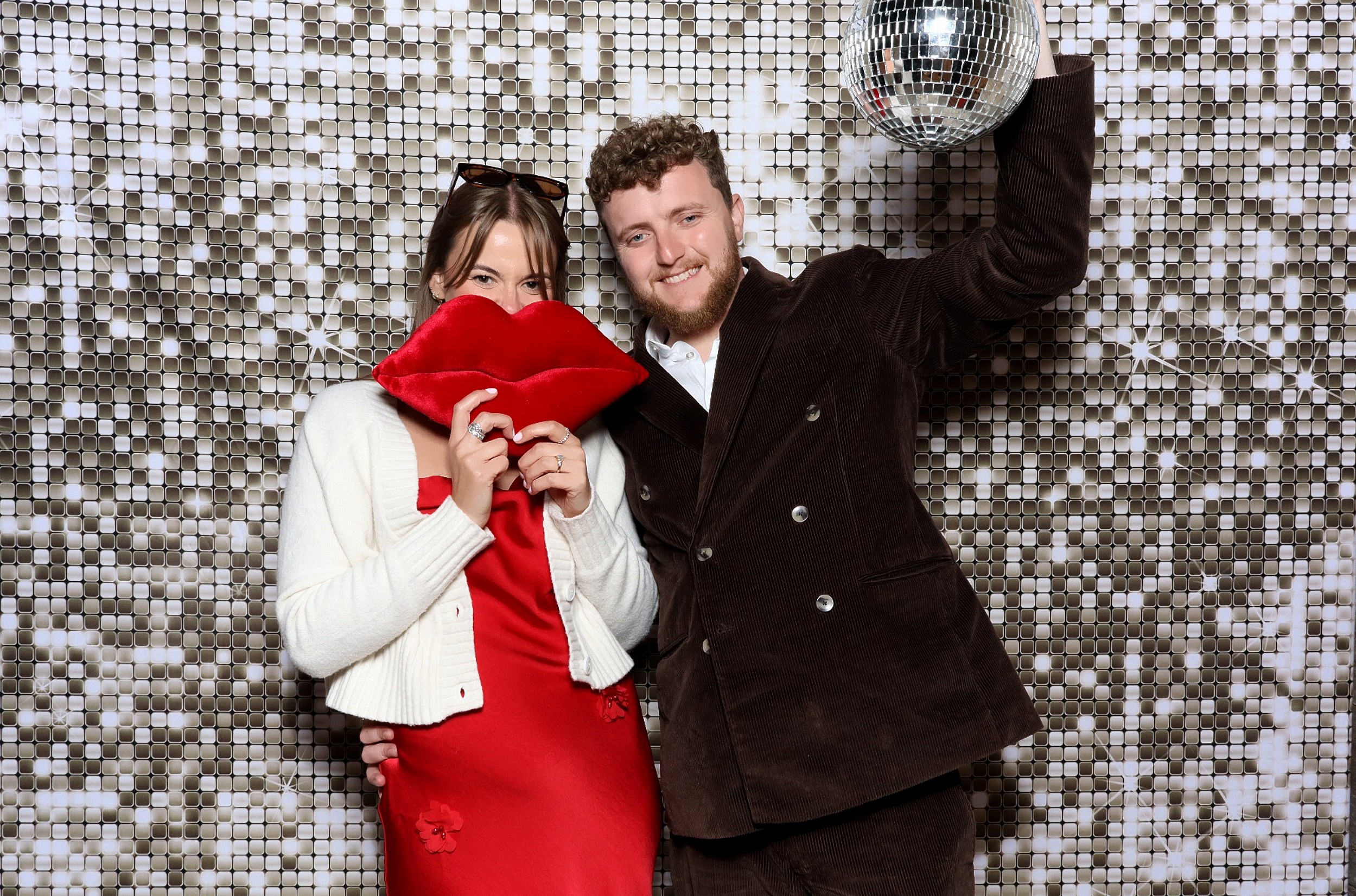 Eloise & Sam | View more photos from the event at v1.boothgallery.com/u/MooMuu-Photo-Booths/Eloise-Sam