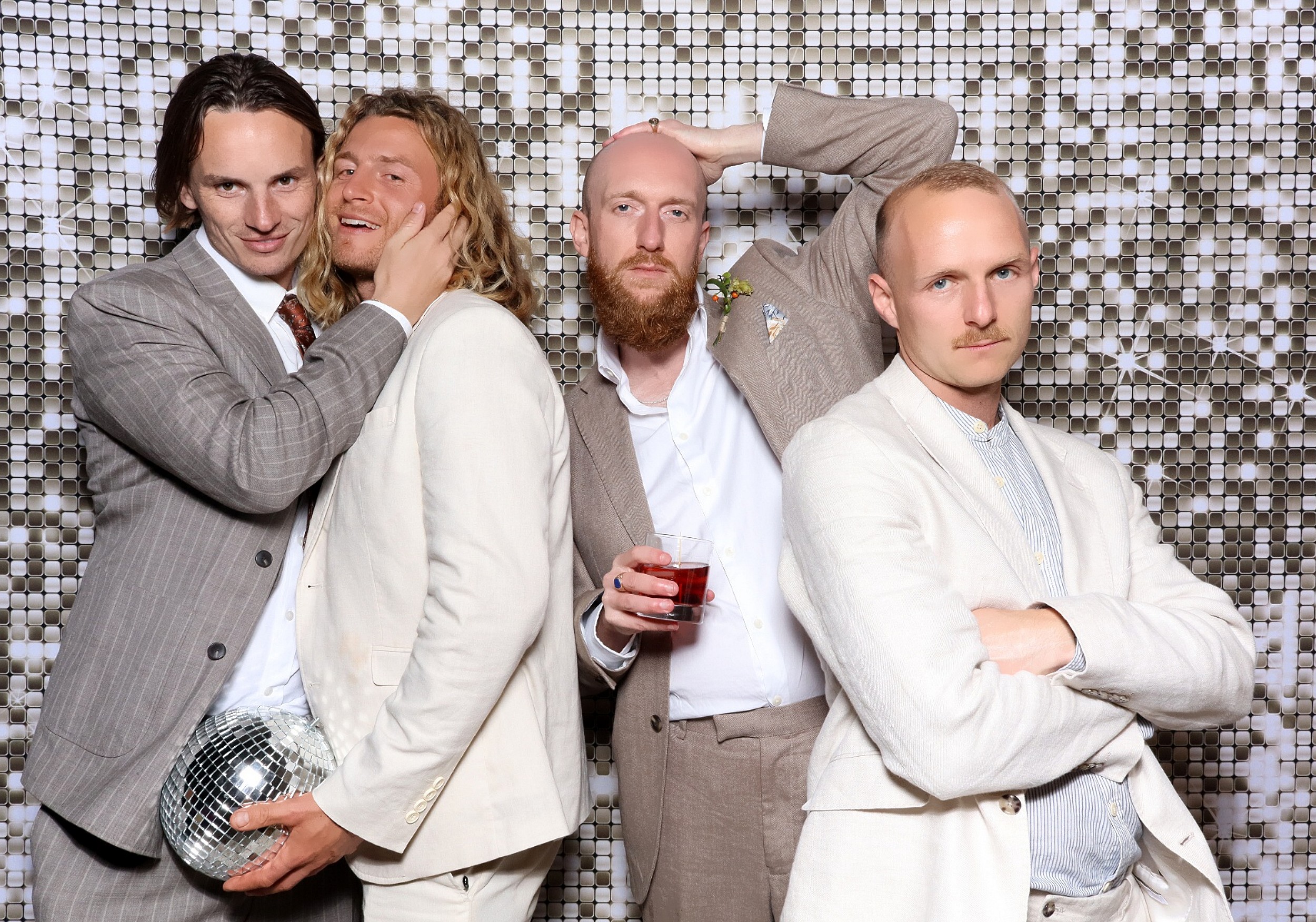 Eloise & Sam | View more photos from the event at v1.boothgallery.com/u/MooMuu-Photo-Booths/Eloise-Sam