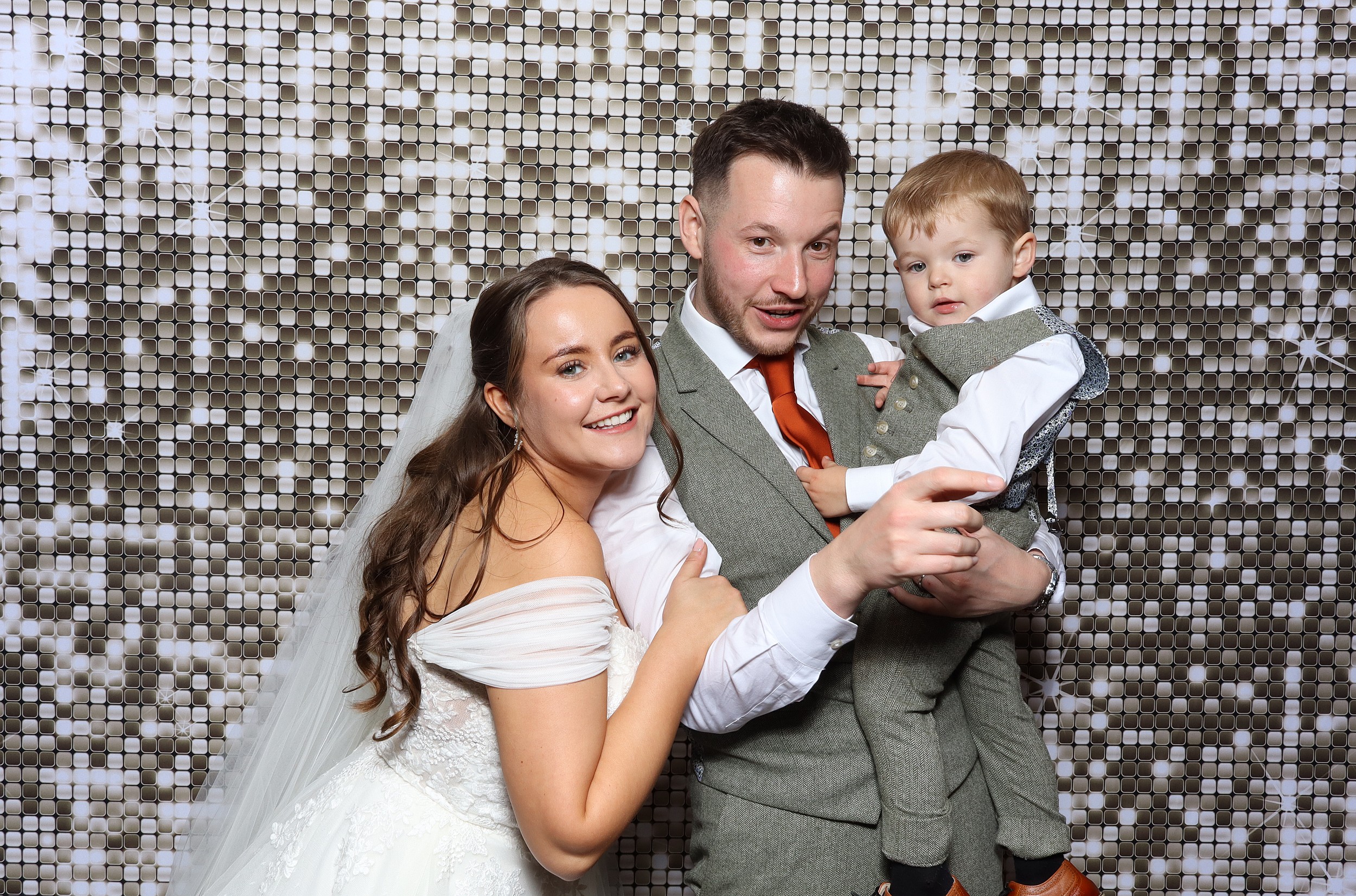 Leaha & Josh | View more photos from the event at v1.boothgallery.com/u/MooMuu-Photo-Booths/Leaha-Josh