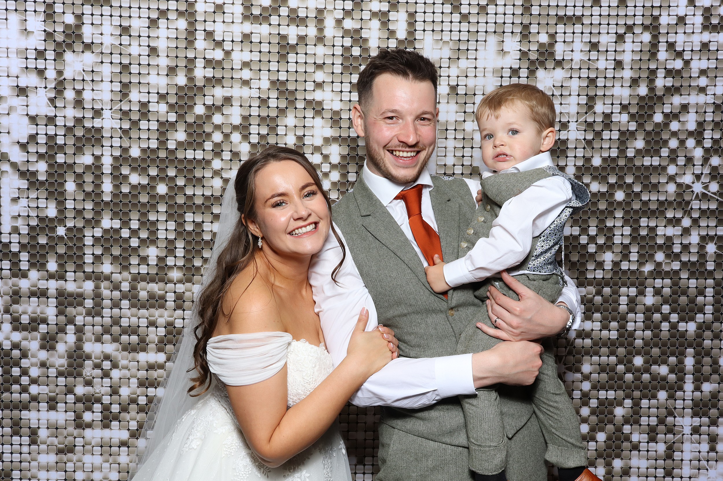 Leaha & Josh | View more photos from the event at v1.boothgallery.com/u/MooMuu-Photo-Booths/Leaha-Josh