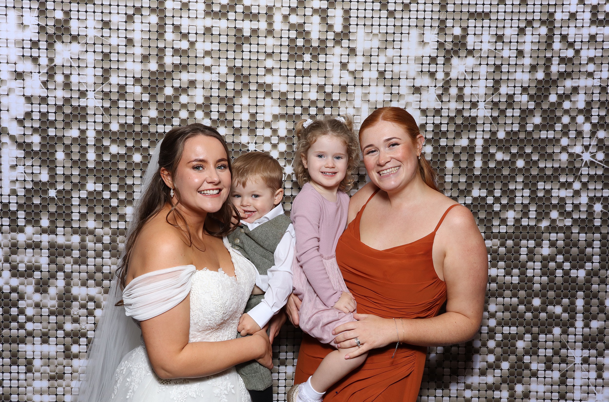 Leaha & Josh | View more photos from the event at v1.boothgallery.com/u/MooMuu-Photo-Booths/Leaha-Josh