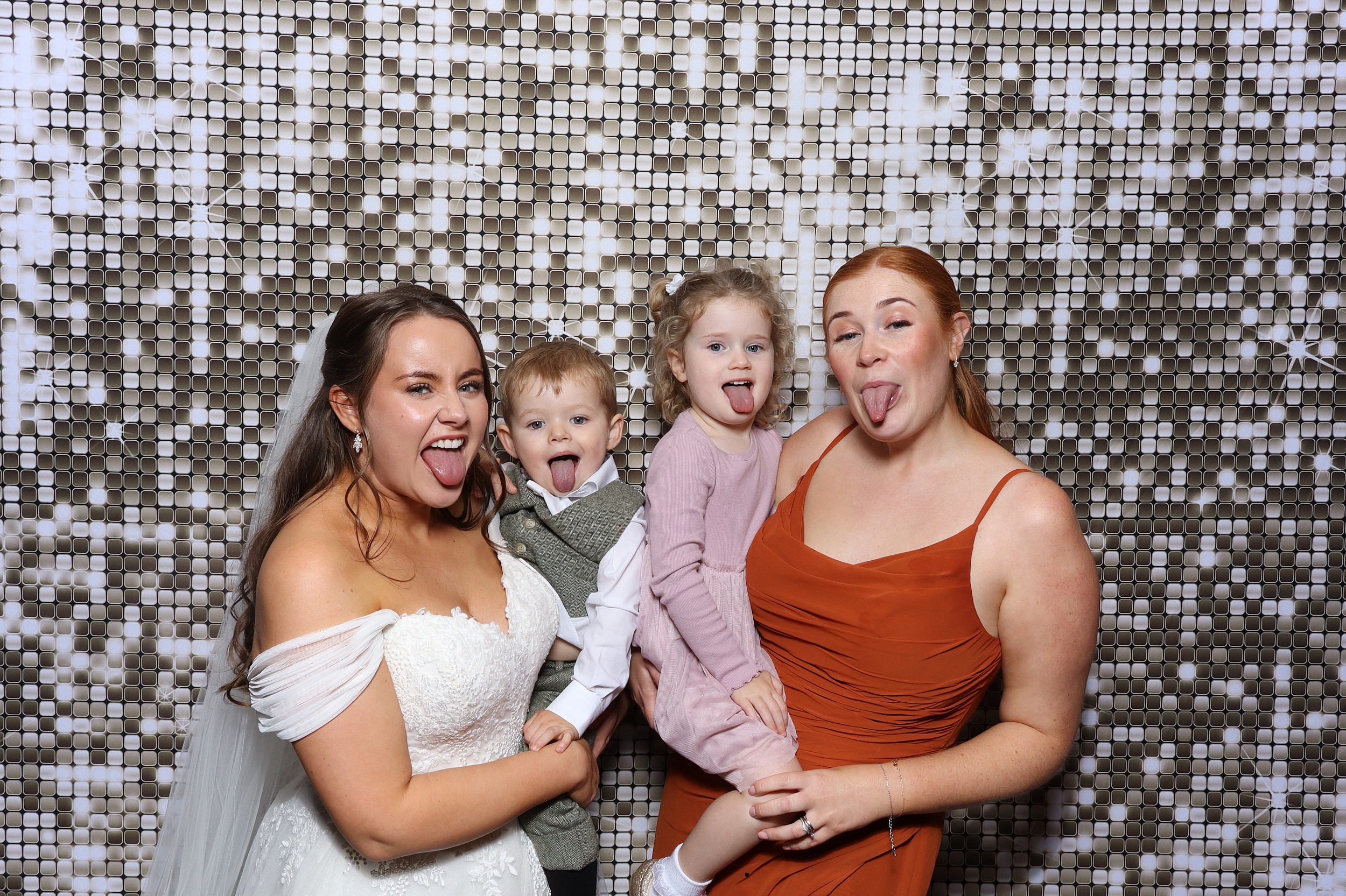 Leaha & Josh | View more photos from the event at v1.boothgallery.com/u/MooMuu-Photo-Booths/Leaha-Josh