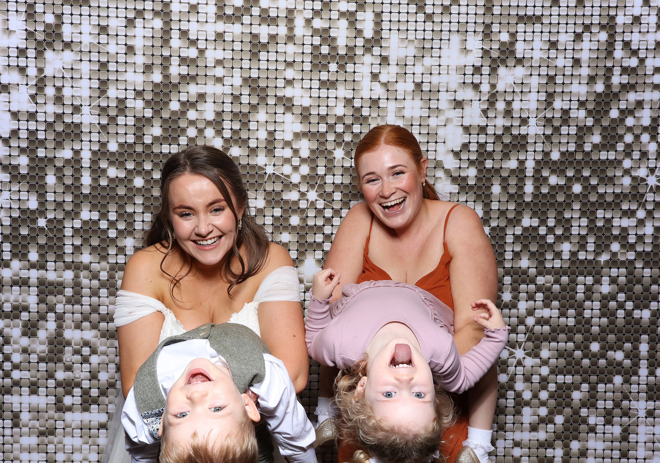 Leaha & Josh | View more photos from the event at v1.boothgallery.com/u/MooMuu-Photo-Booths/Leaha-Josh