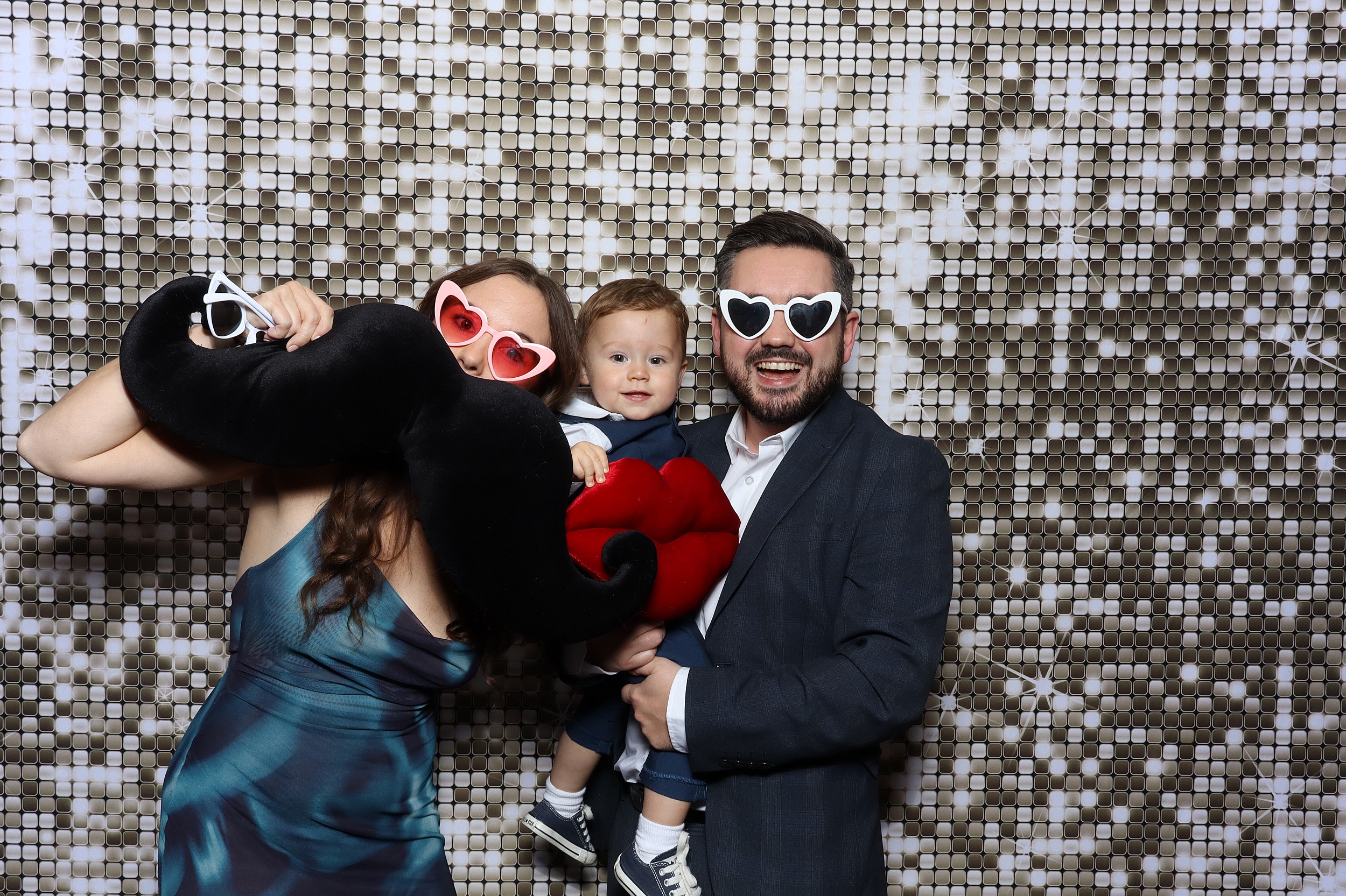 Leaha & Josh | View more photos from the event at v1.boothgallery.com/u/MooMuu-Photo-Booths/Leaha-Josh