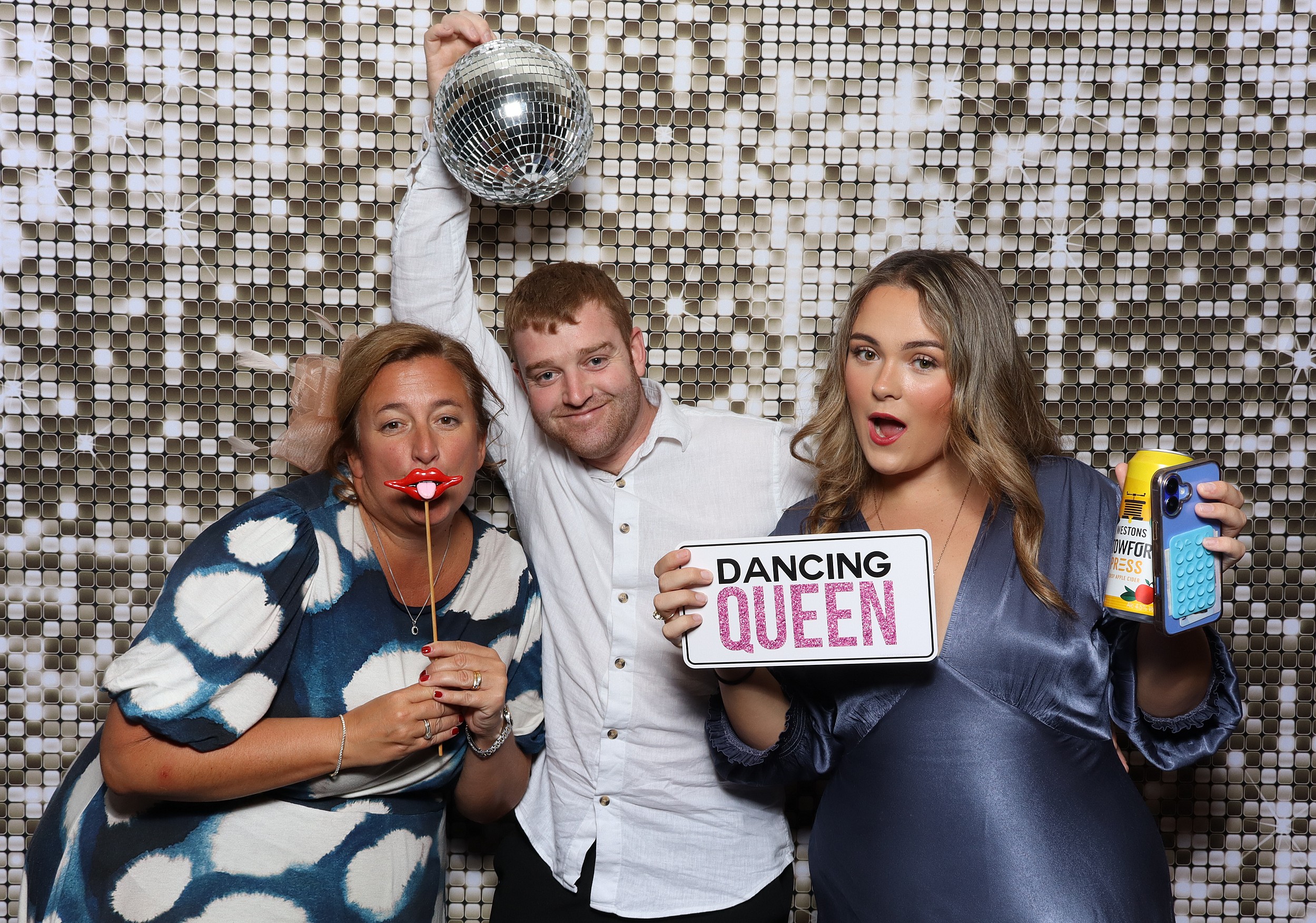 Leaha & Josh | View more photos from the event at v1.boothgallery.com/u/MooMuu-Photo-Booths/Leaha-Josh