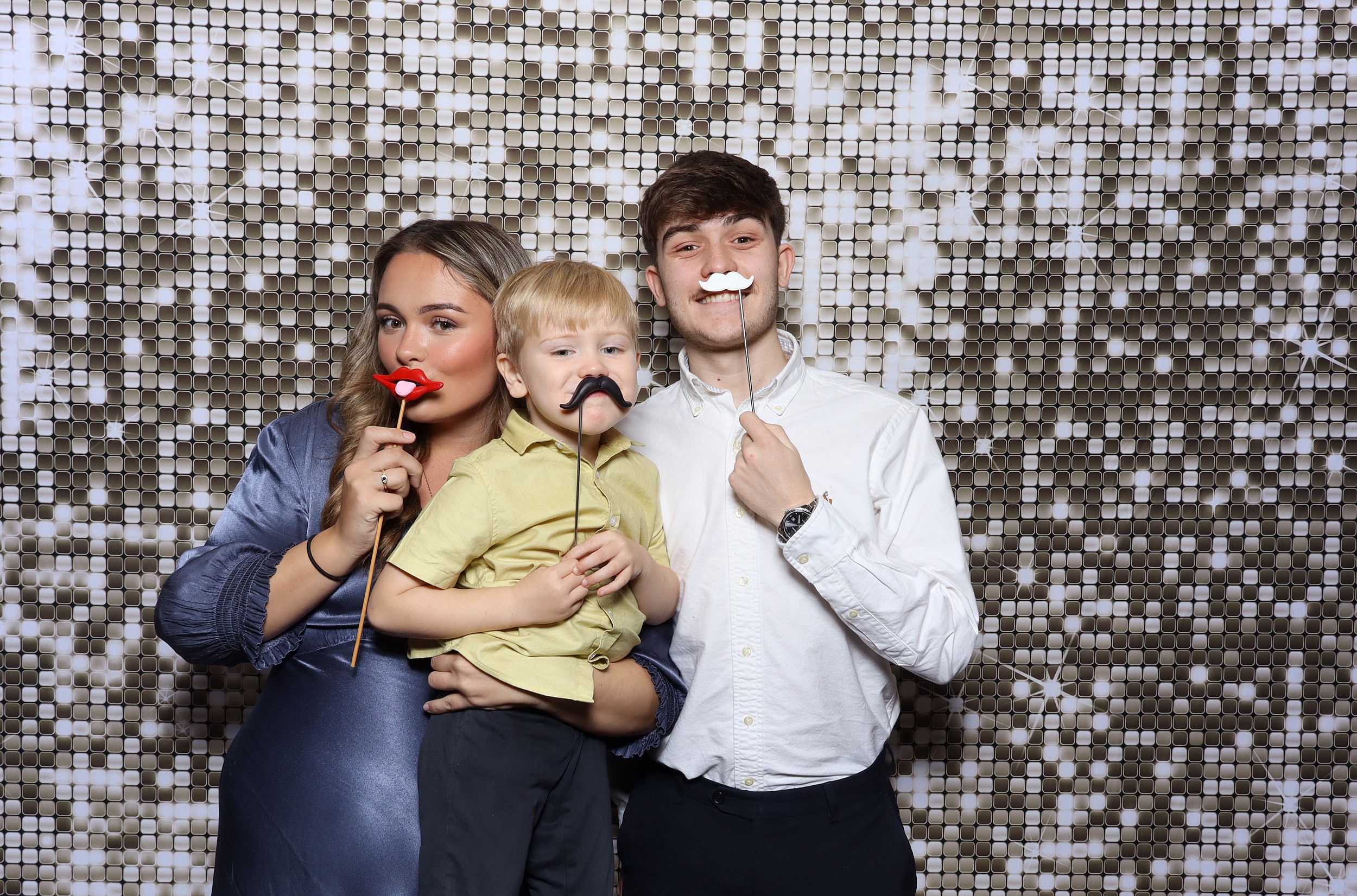 Leaha & Josh | View more photos from the event at v1.boothgallery.com/u/MooMuu-Photo-Booths/Leaha-Josh