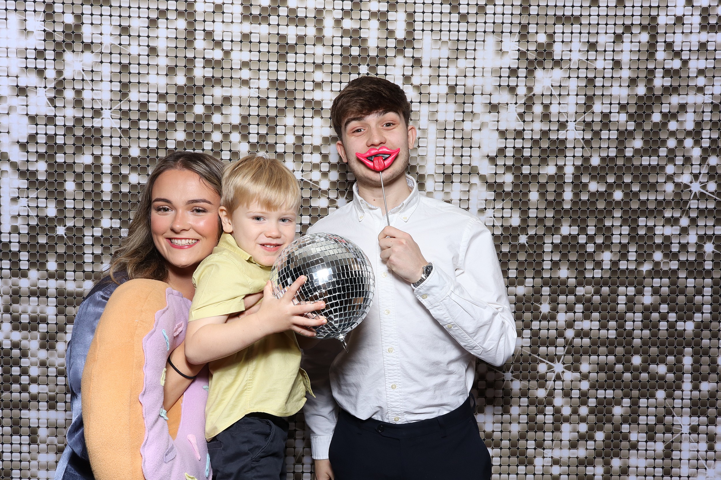 Leaha & Josh | View more photos from the event at v1.boothgallery.com/u/MooMuu-Photo-Booths/Leaha-Josh