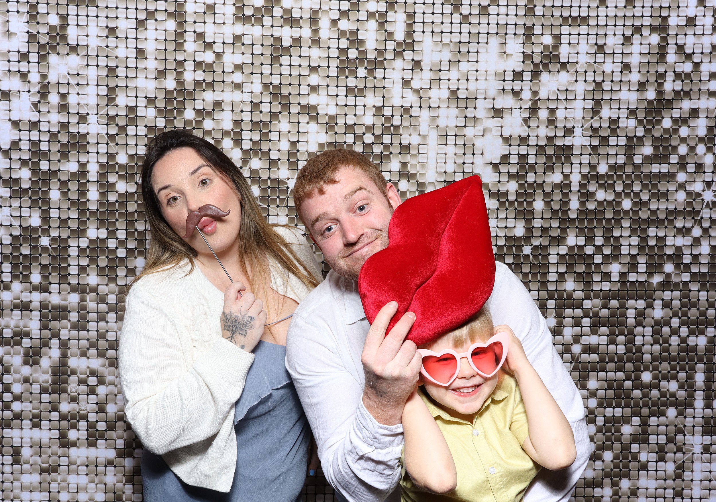 Leaha & Josh | View more photos from the event at v1.boothgallery.com/u/MooMuu-Photo-Booths/Leaha-Josh