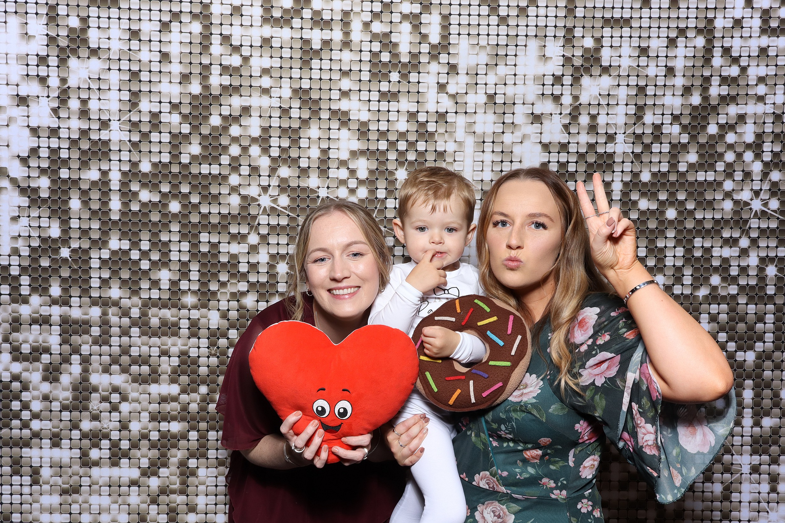 Leaha & Josh | View more photos from the event at v1.boothgallery.com/u/MooMuu-Photo-Booths/Leaha-Josh