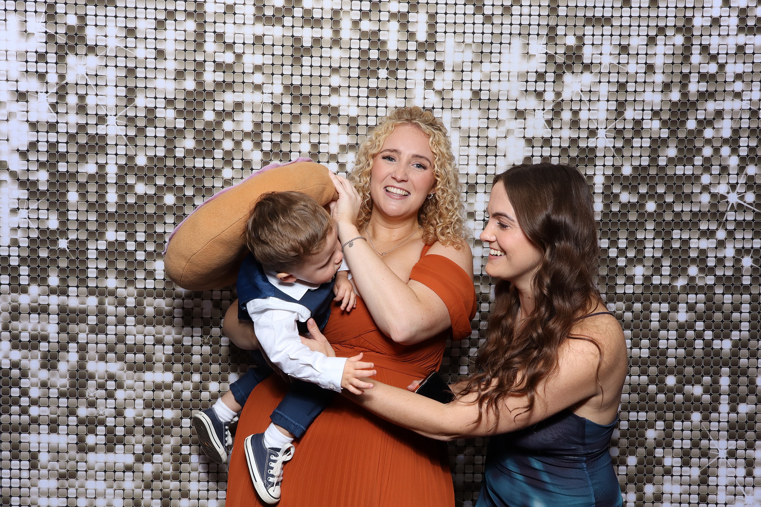 Leaha & Josh | View more photos from the event at v1.boothgallery.com/u/MooMuu-Photo-Booths/Leaha-Josh