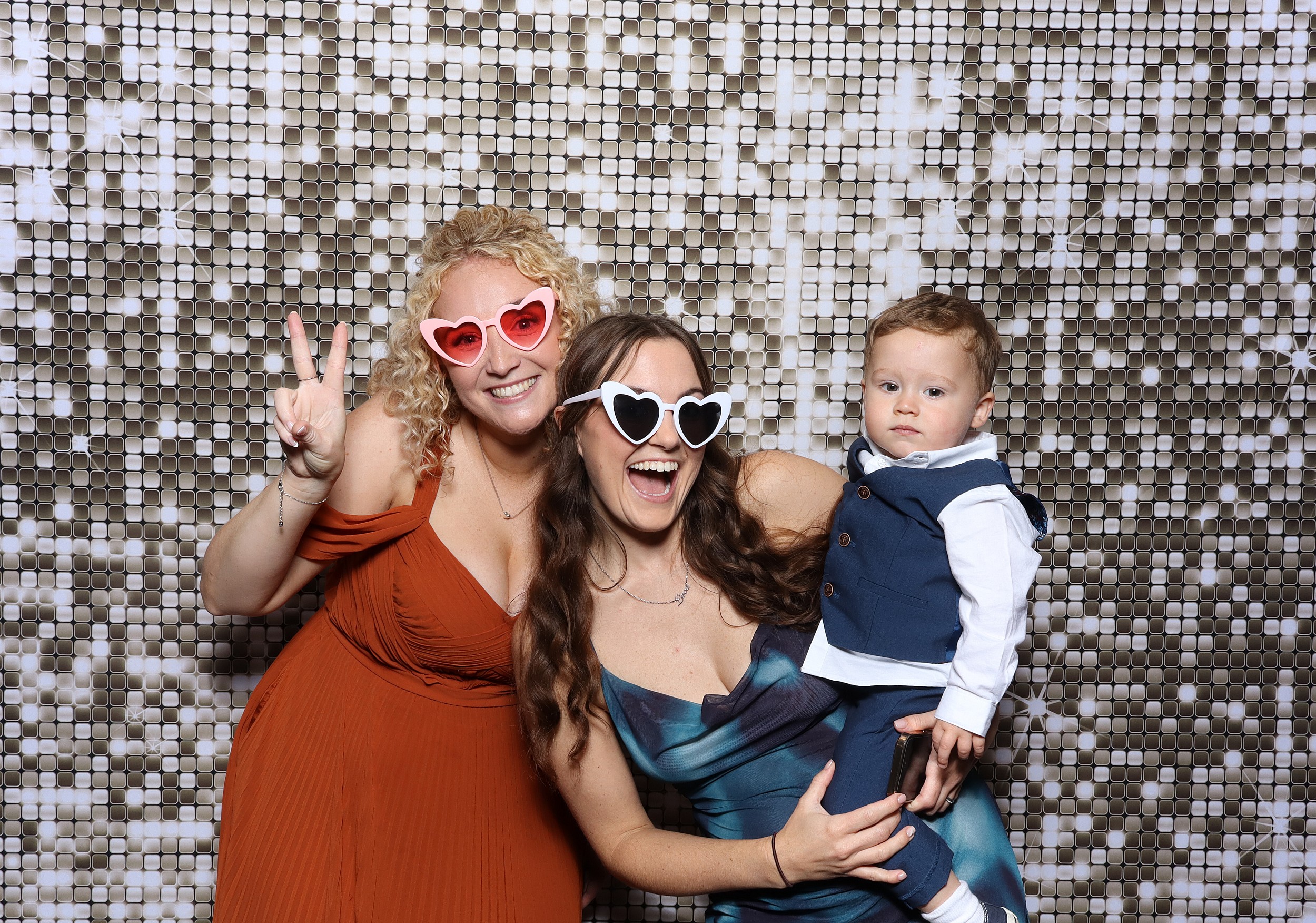 Leaha & Josh | View more photos from the event at v1.boothgallery.com/u/MooMuu-Photo-Booths/Leaha-Josh