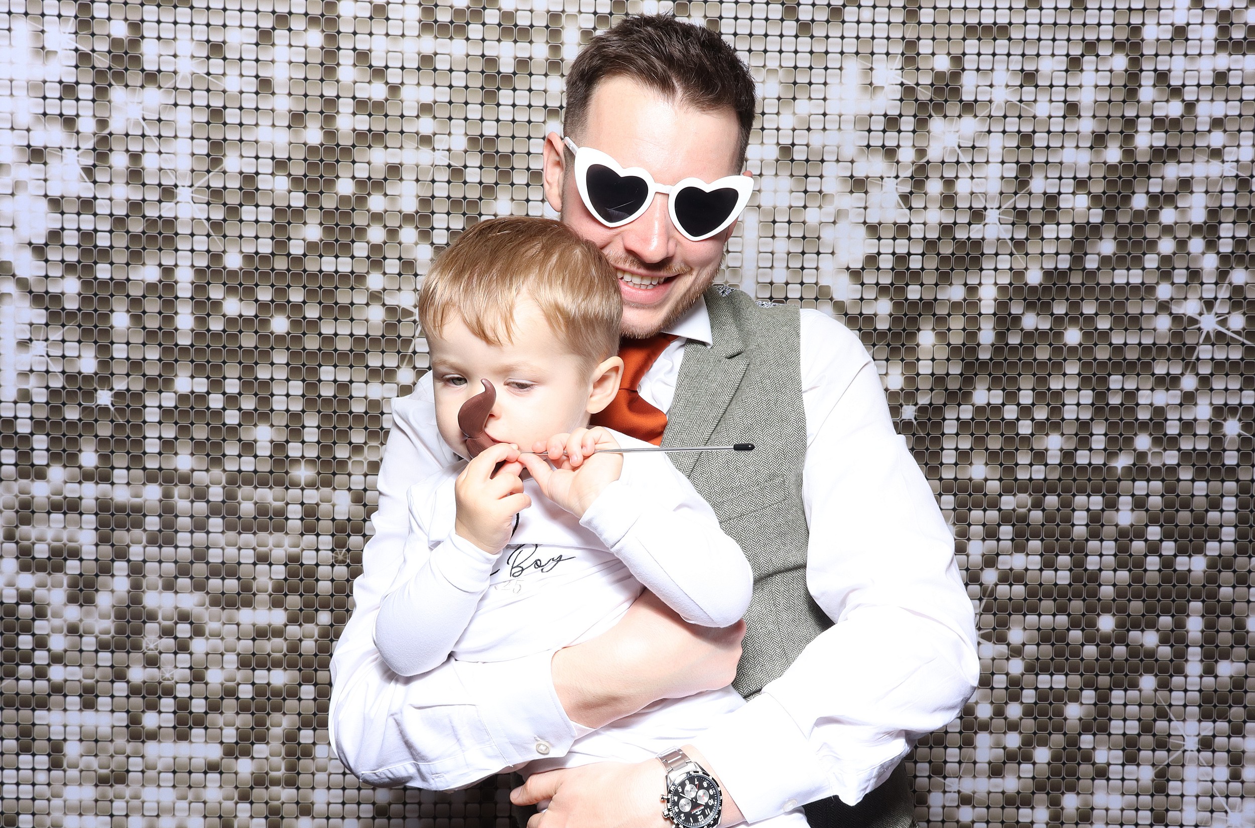 Leaha & Josh | View more photos from the event at v1.boothgallery.com/u/MooMuu-Photo-Booths/Leaha-Josh