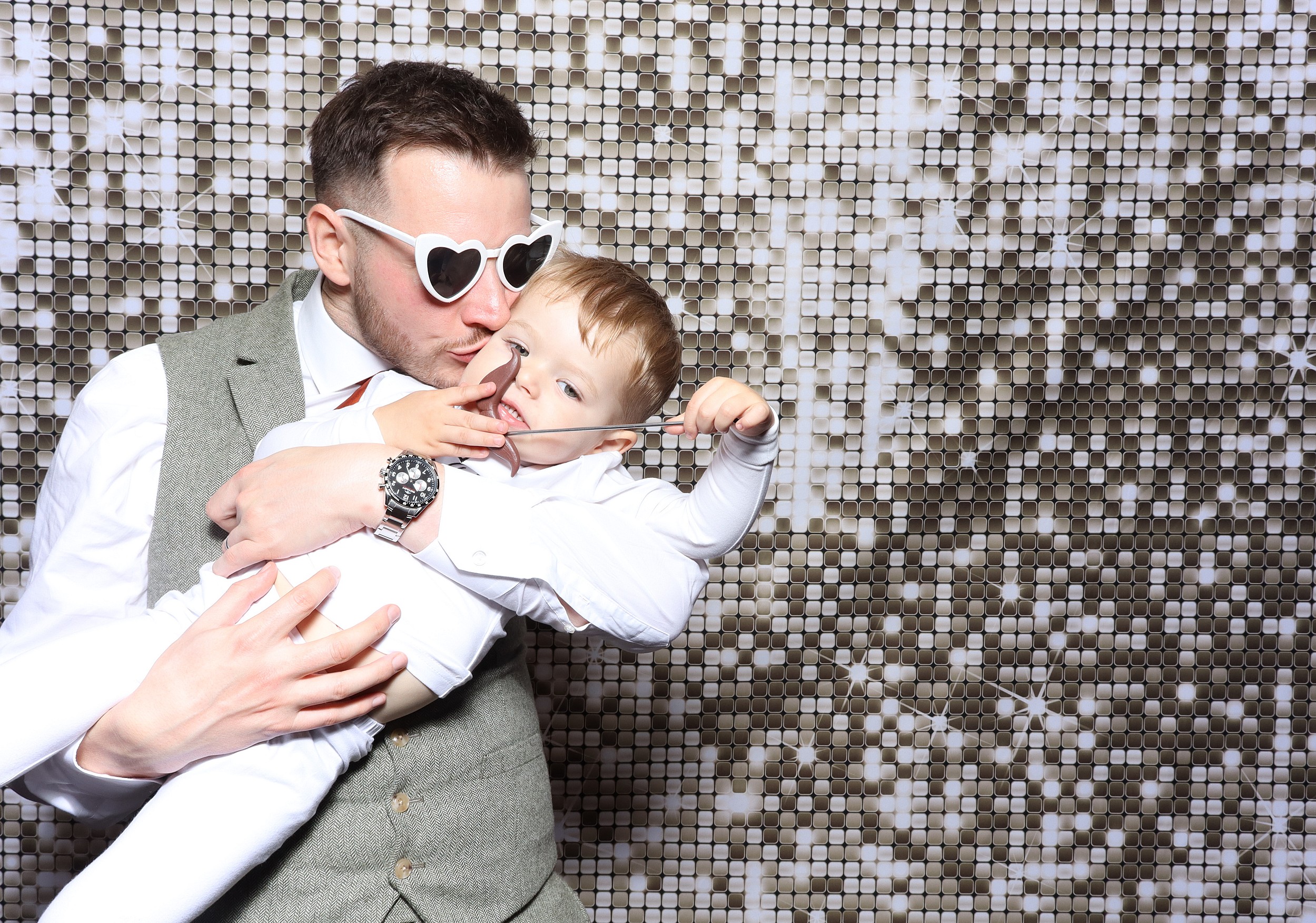 Leaha & Josh | View more photos from the event at v1.boothgallery.com/u/MooMuu-Photo-Booths/Leaha-Josh