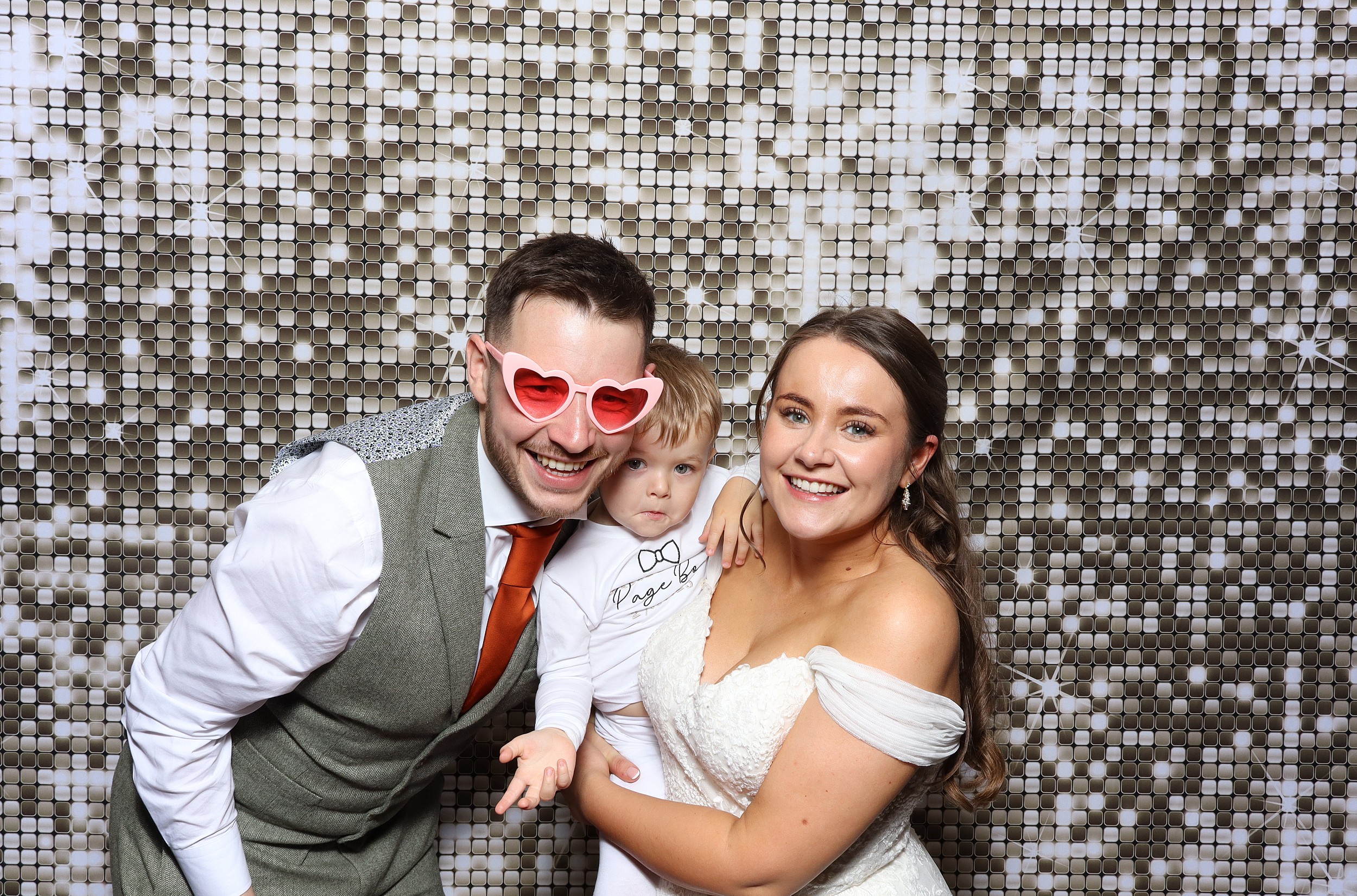 Leaha & Josh | View more photos from the event at v1.boothgallery.com/u/MooMuu-Photo-Booths/Leaha-Josh