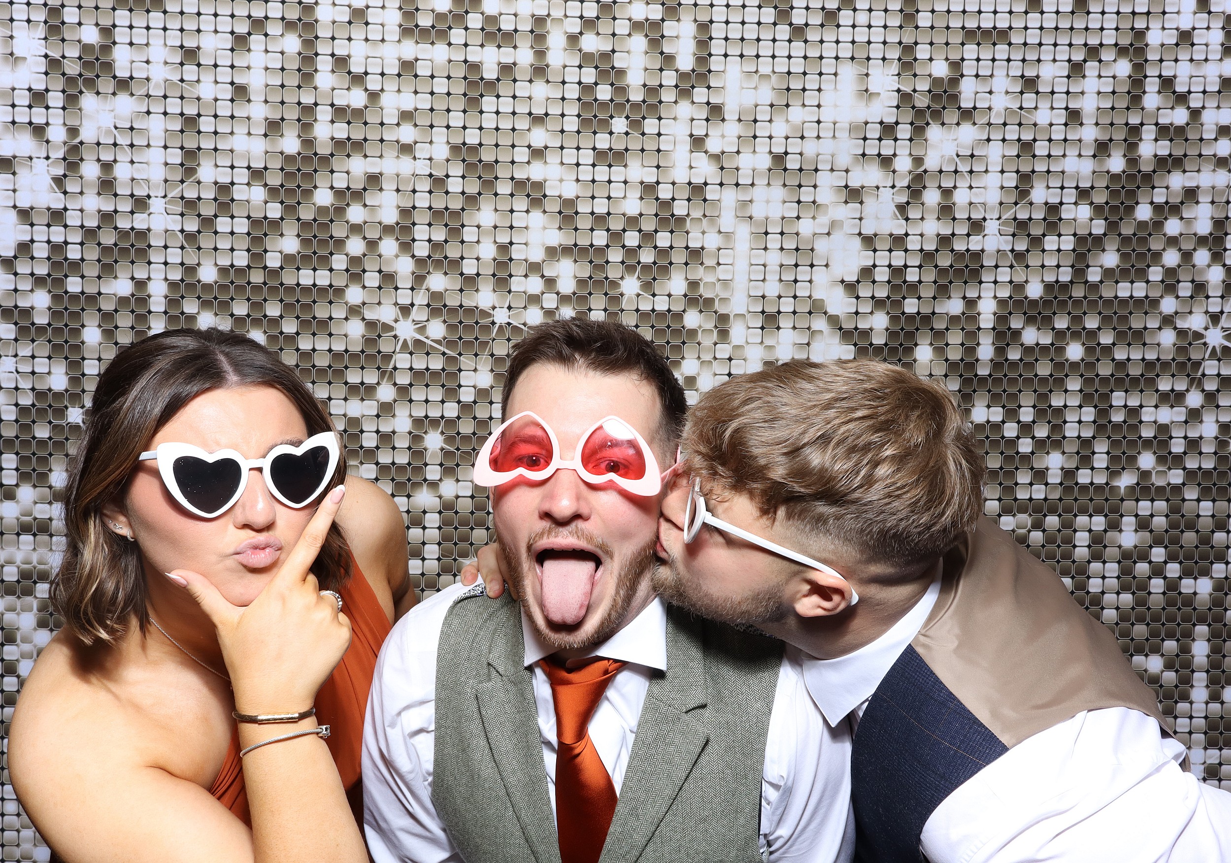 Leaha & Josh | View more photos from the event at v1.boothgallery.com/u/MooMuu-Photo-Booths/Leaha-Josh