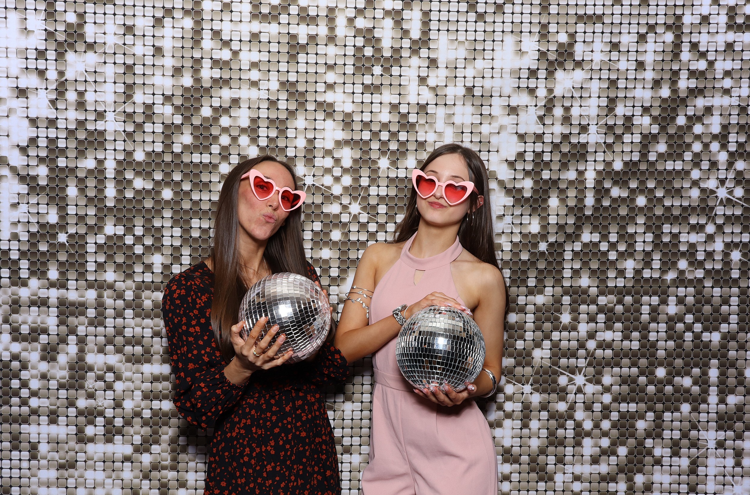 Leaha & Josh | View more photos from the event at v1.boothgallery.com/u/MooMuu-Photo-Booths/Leaha-Josh