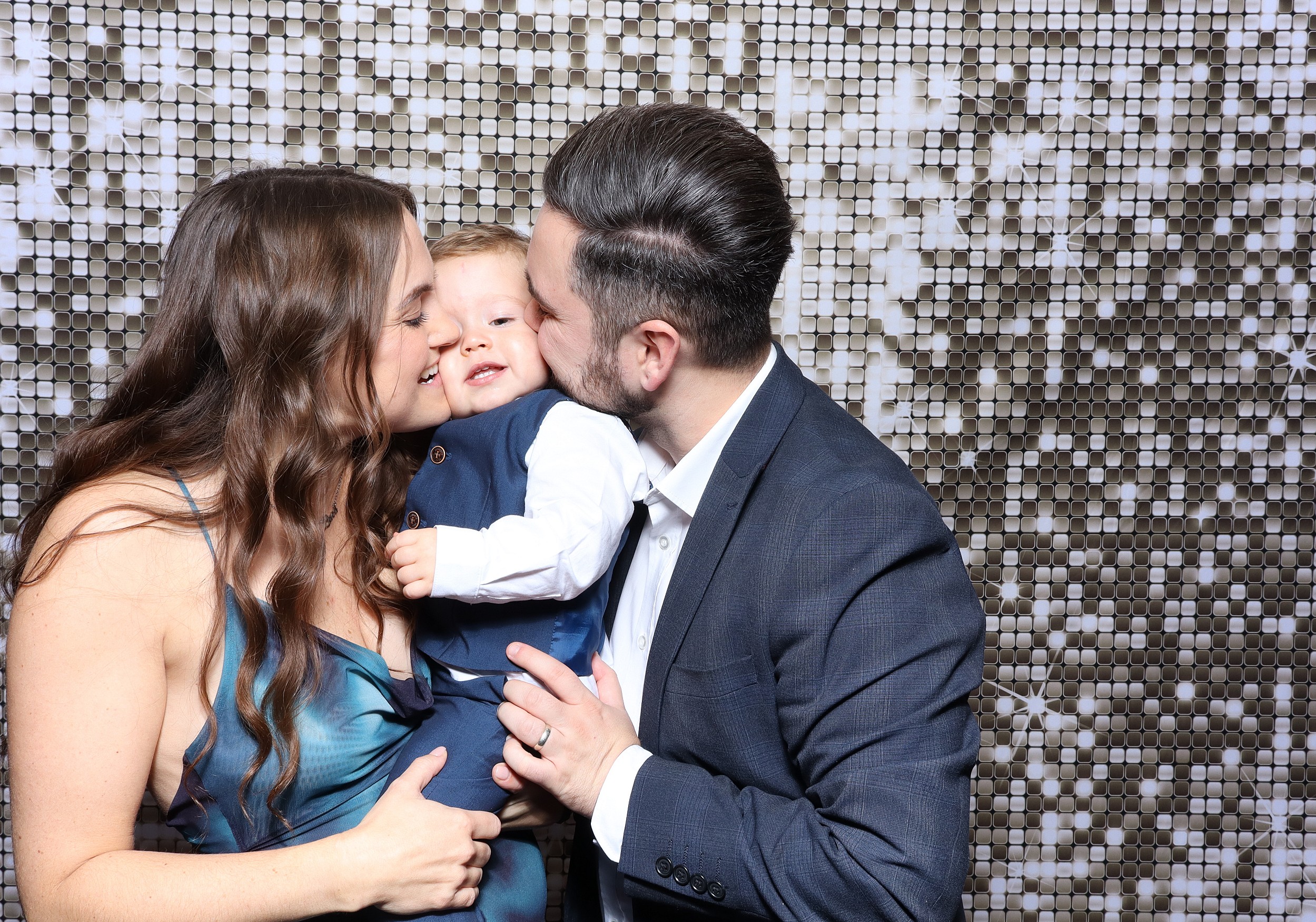 Leaha & Josh | View more photos from the event at v1.boothgallery.com/u/MooMuu-Photo-Booths/Leaha-Josh