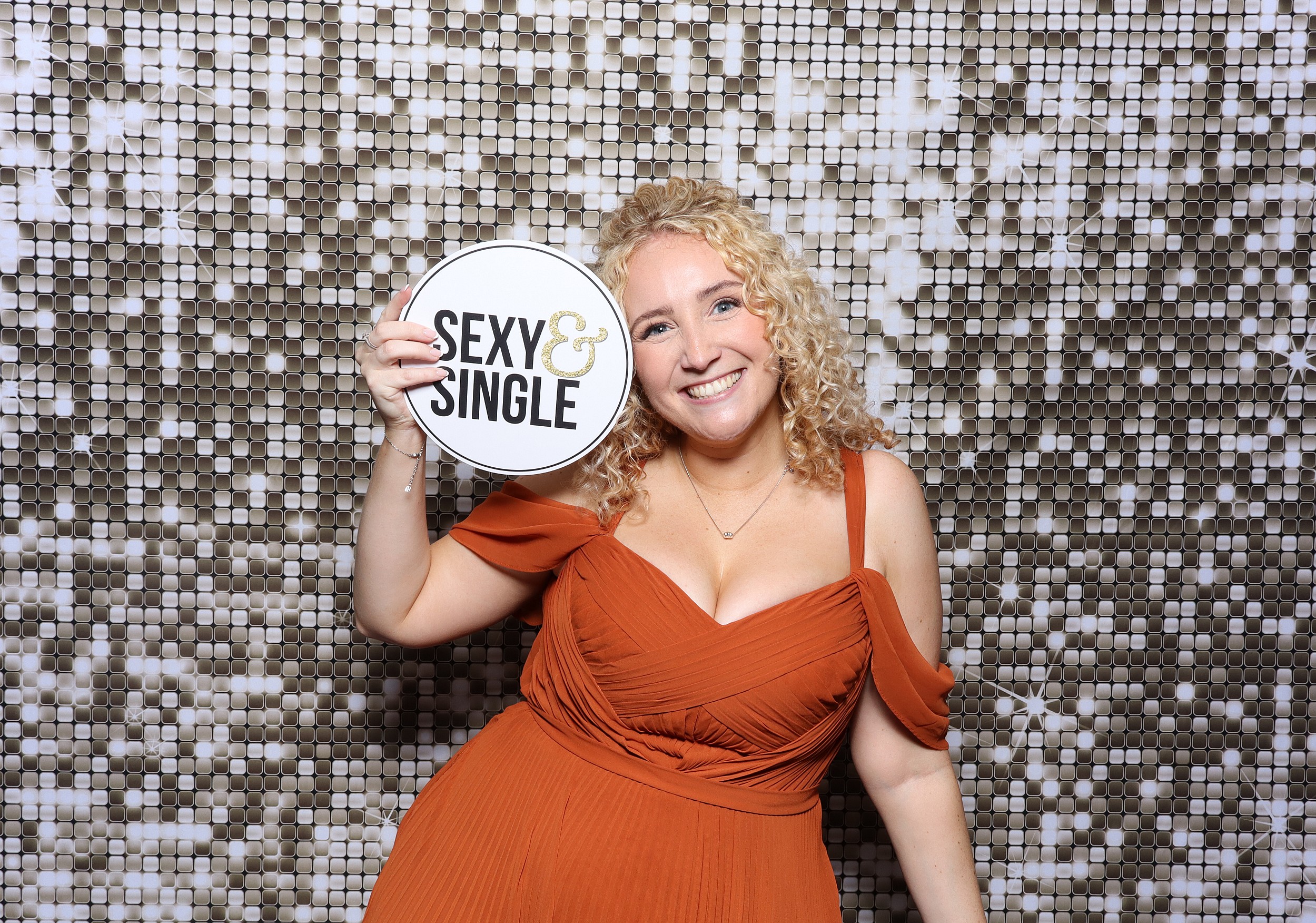 Leaha & Josh | View more photos from the event at v1.boothgallery.com/u/MooMuu-Photo-Booths/Leaha-Josh