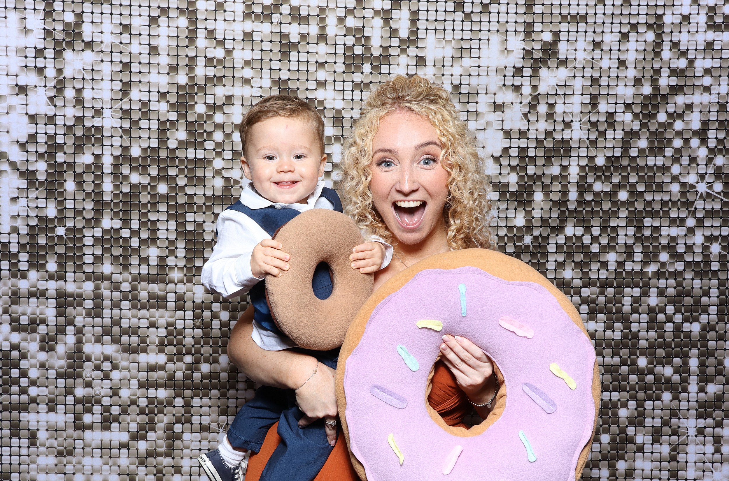 Leaha & Josh | View more photos from the event at v1.boothgallery.com/u/MooMuu-Photo-Booths/Leaha-Josh