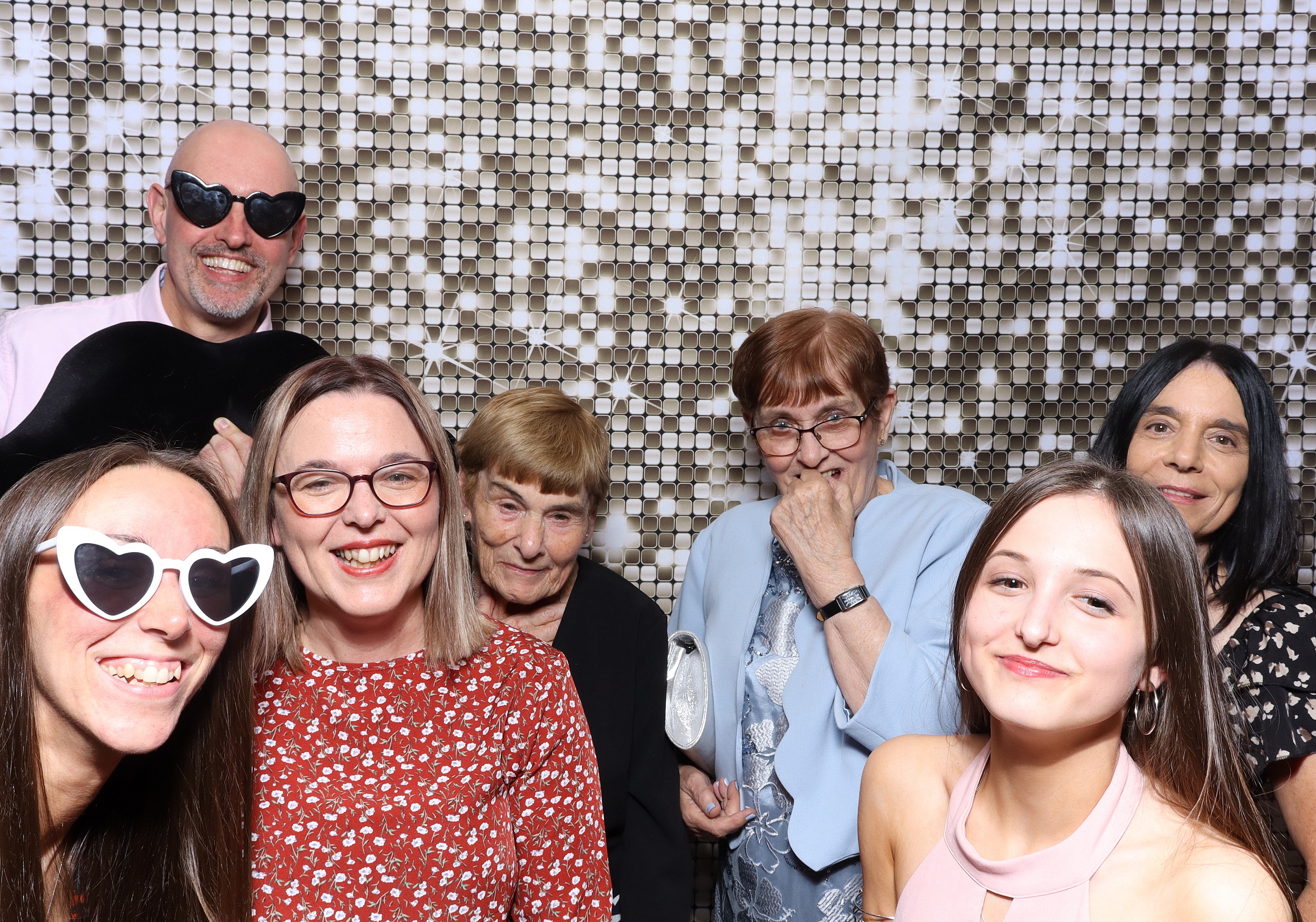 Leaha & Josh | View more photos from the event at v1.boothgallery.com/u/MooMuu-Photo-Booths/Leaha-Josh