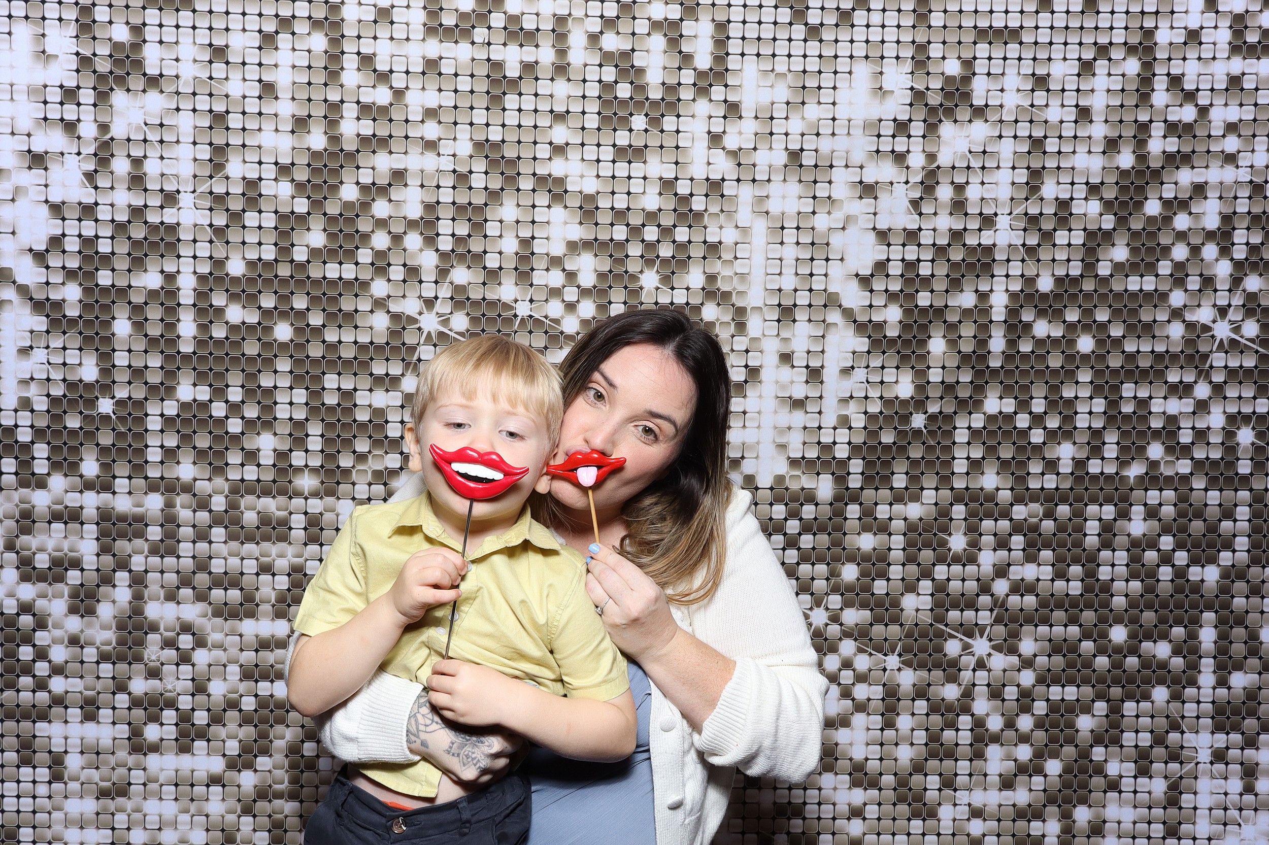 Leaha & Josh | View more photos from the event at v1.boothgallery.com/u/MooMuu-Photo-Booths/Leaha-Josh