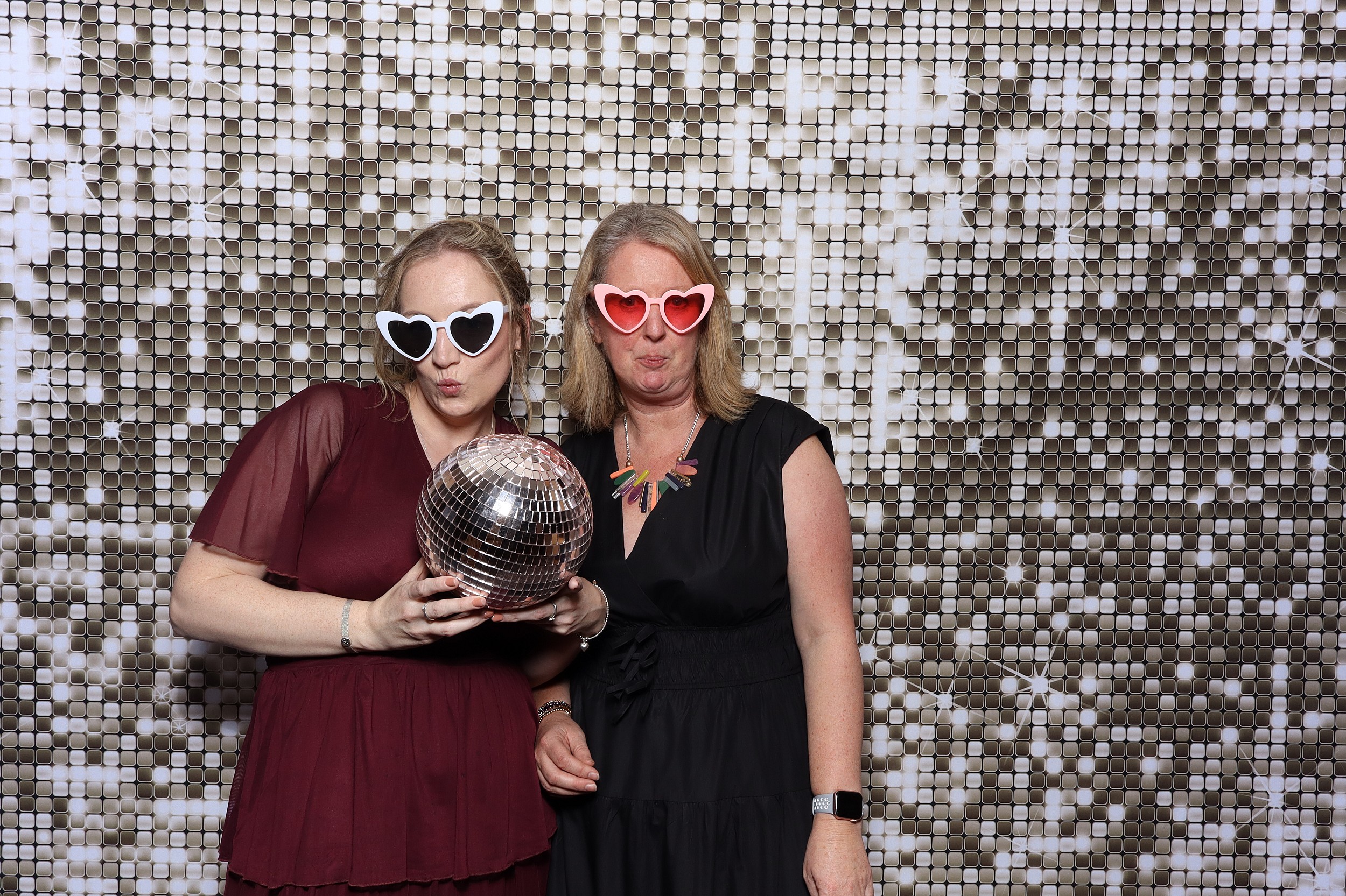 Leaha & Josh | View more photos from the event at v1.boothgallery.com/u/MooMuu-Photo-Booths/Leaha-Josh