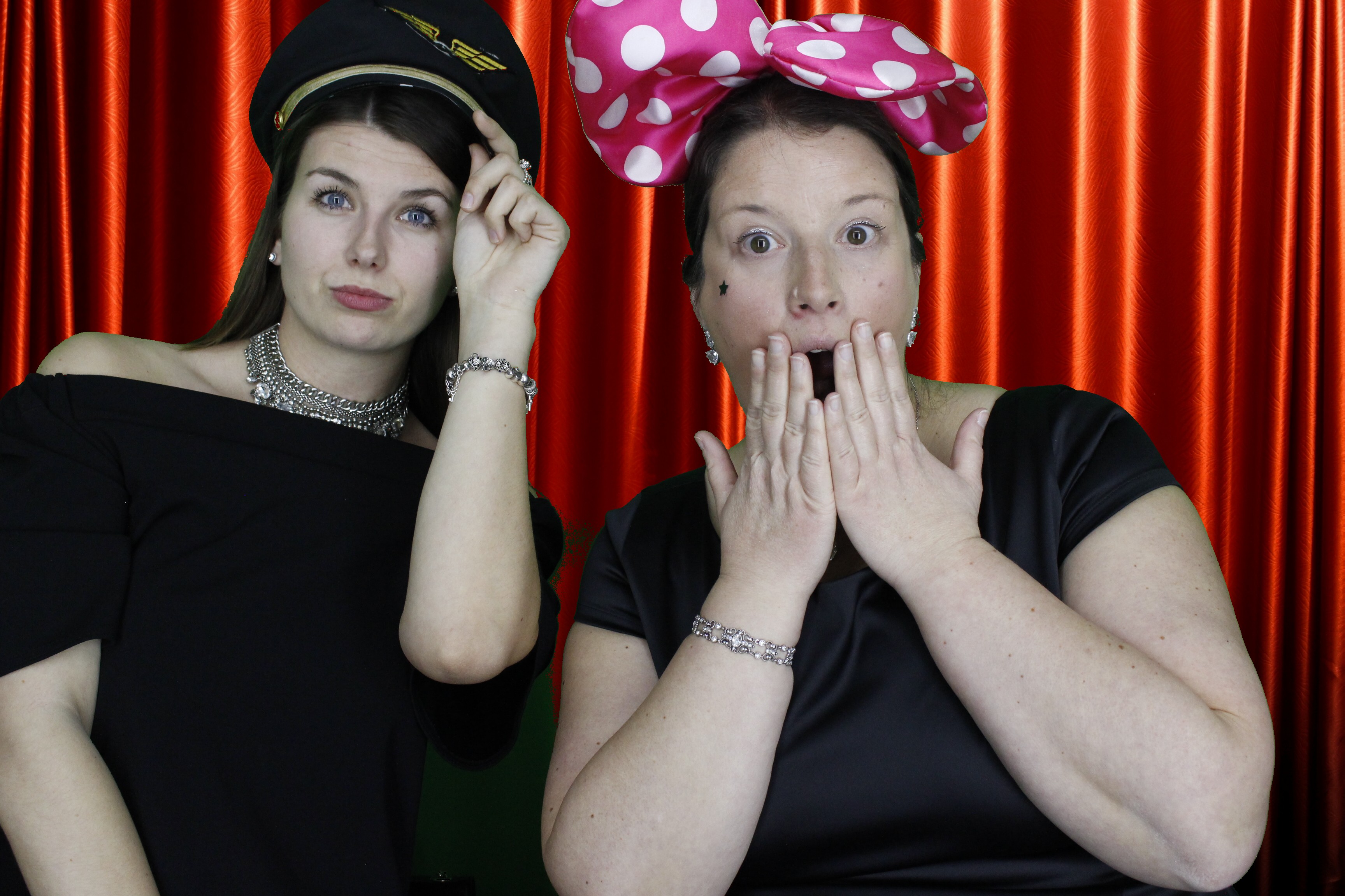 Lisa's Party | View more photos from the event at gallery.myphotoboothexperience.co.uk/u/MyPhotoBoothExperienceLtd/Lisas-Party