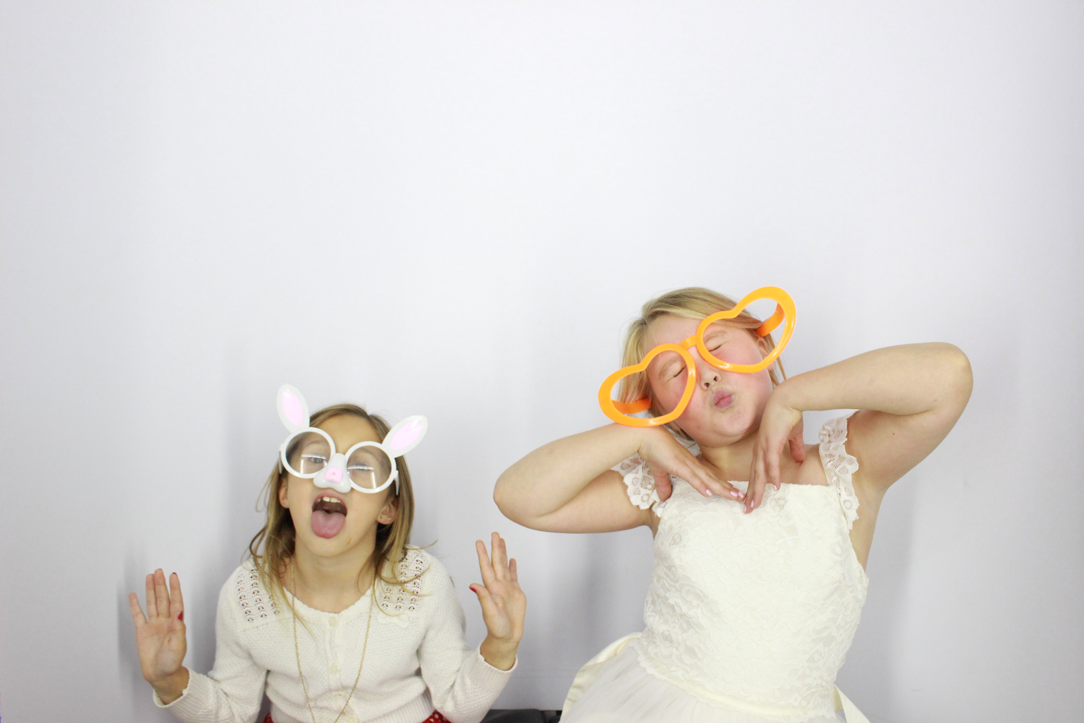 Matt and Lindsay's Wedding  | View more photos from the event at gallery.myphotoboothexperience.co.uk/u/MyPhotoBoothExperienceLtd/Matt-and-Lindsays-Wedding