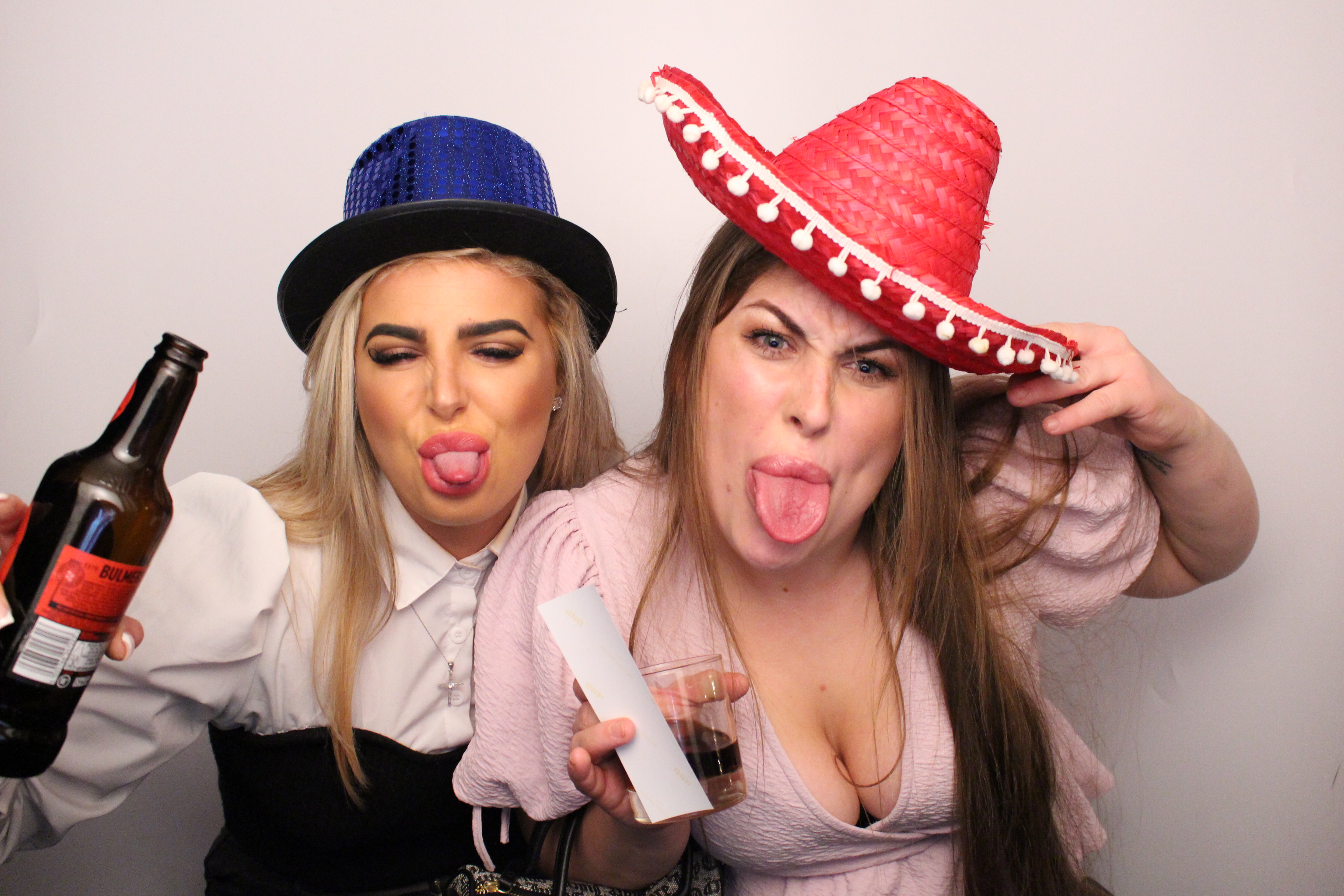 Anita's Birthday | View more photos from the event at gallery.myphotoboothexperience.co.uk/u/MyPhotoBoothExperienceLtd/Anitas-Birthday
