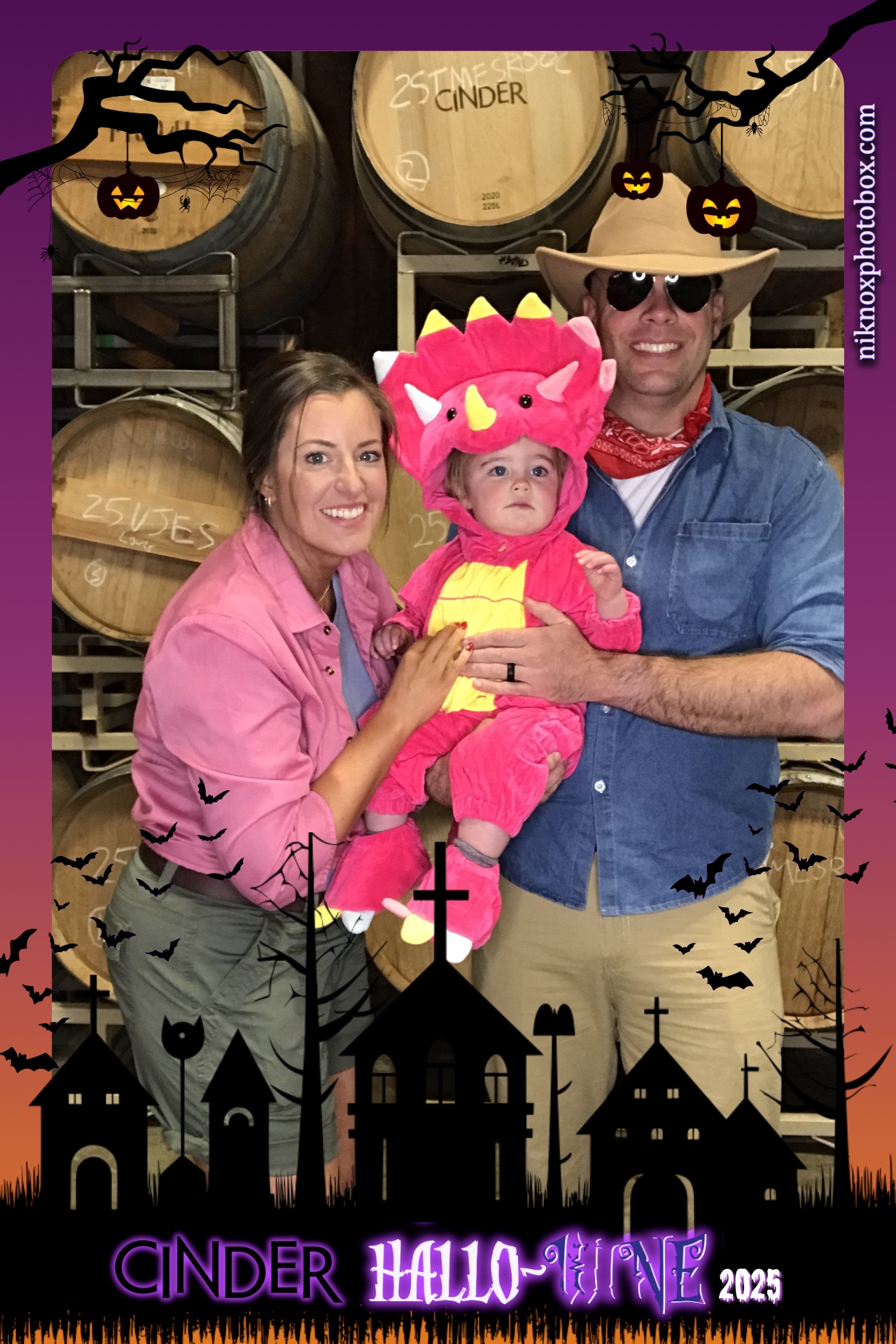 Cinder Hall-o-wine 2025 | View more photos from the event at gallery.niknoxphotobox.com/u/NiKnox-Photo-Box/Cinder-Hall-o-wine-2025