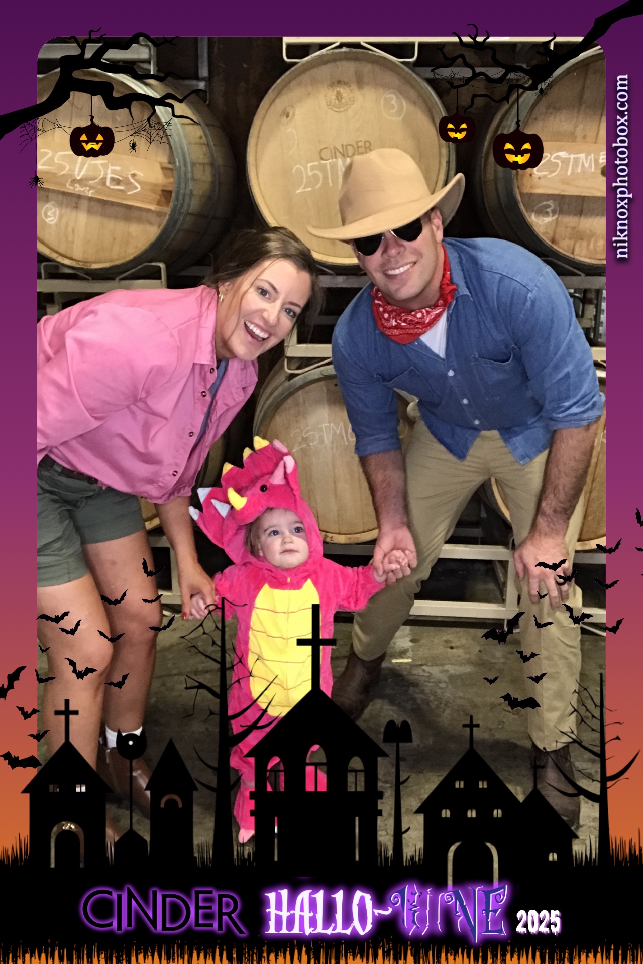 Cinder Hall-o-wine 2025 | View more photos from the event at gallery.niknoxphotobox.com/u/NiKnox-Photo-Box/Cinder-Hall-o-wine-2025