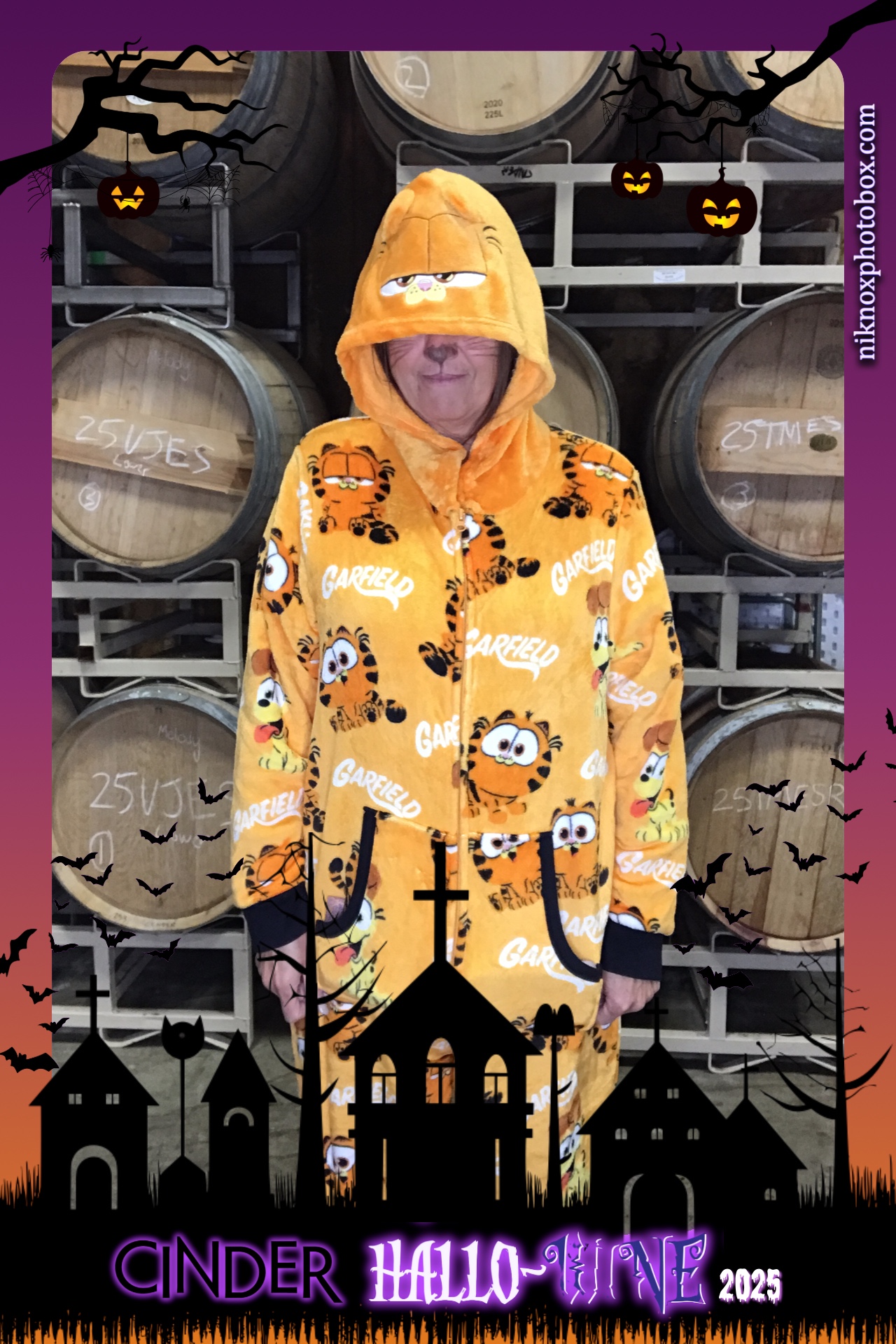 Cinder Hall-o-wine 2025 | View more photos from the event at gallery.niknoxphotobox.com/u/NiKnox-Photo-Box/Cinder-Hall-o-wine-2025