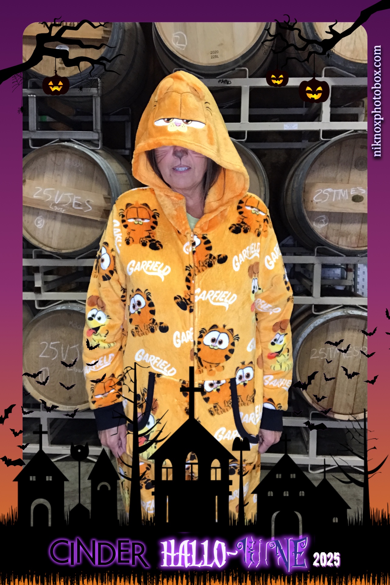 Cinder Hall-o-wine 2025 | View more photos from the event at gallery.niknoxphotobox.com/u/NiKnox-Photo-Box/Cinder-Hall-o-wine-2025